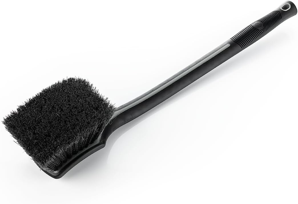 Detail Factory – Well Brush – Ergonomic Handle, Stiff Synthetic Bristles, Gray