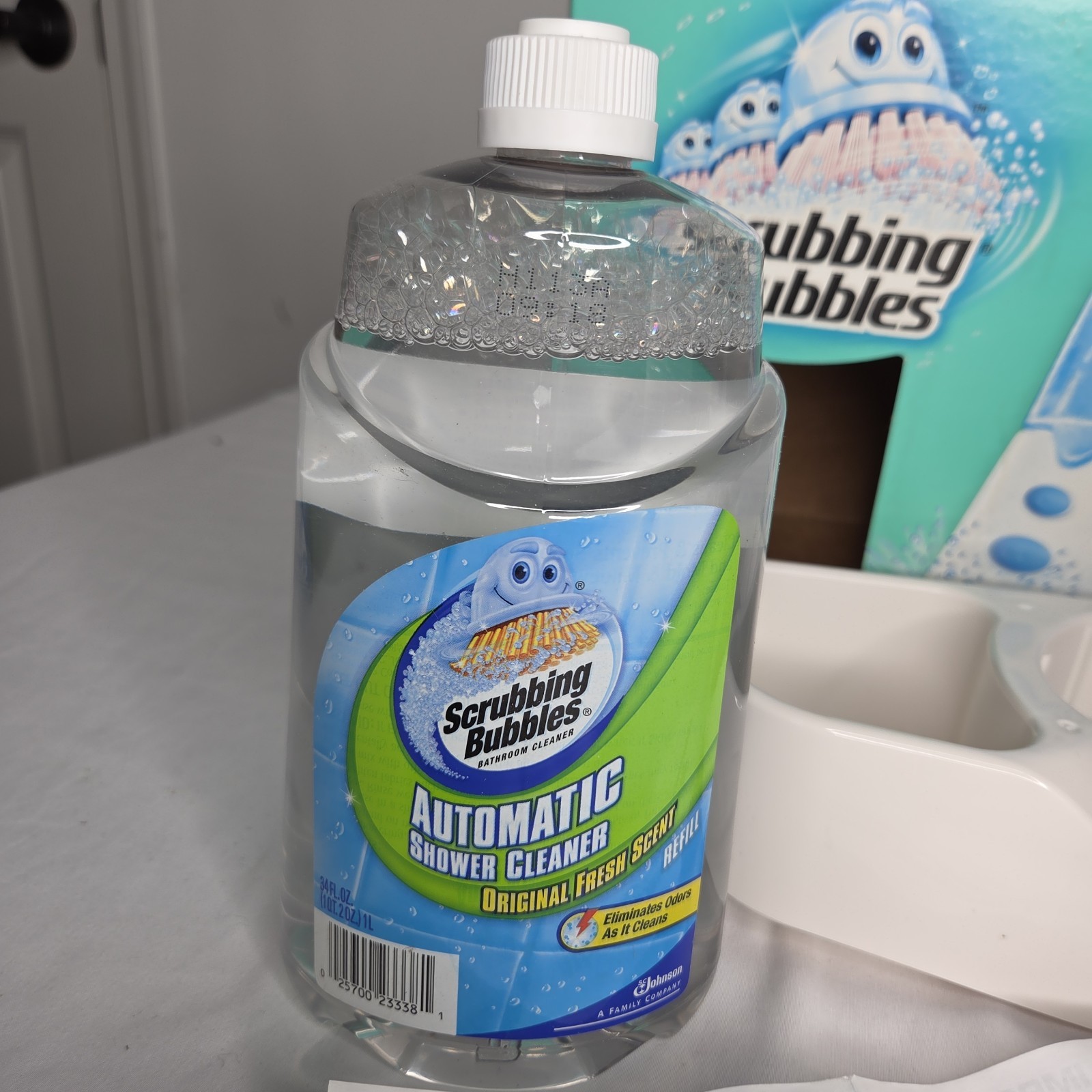 Scrubbing Bubbles Automatic Shower Cleaner Bathroom Booster Set Kit Damage Box
