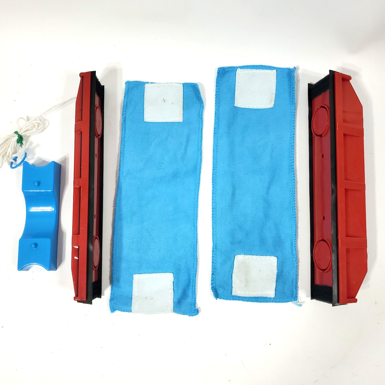 Tyroler Bright Tools: The Glider D2 Double Sided Magnetic Window Cleaner; Clean!