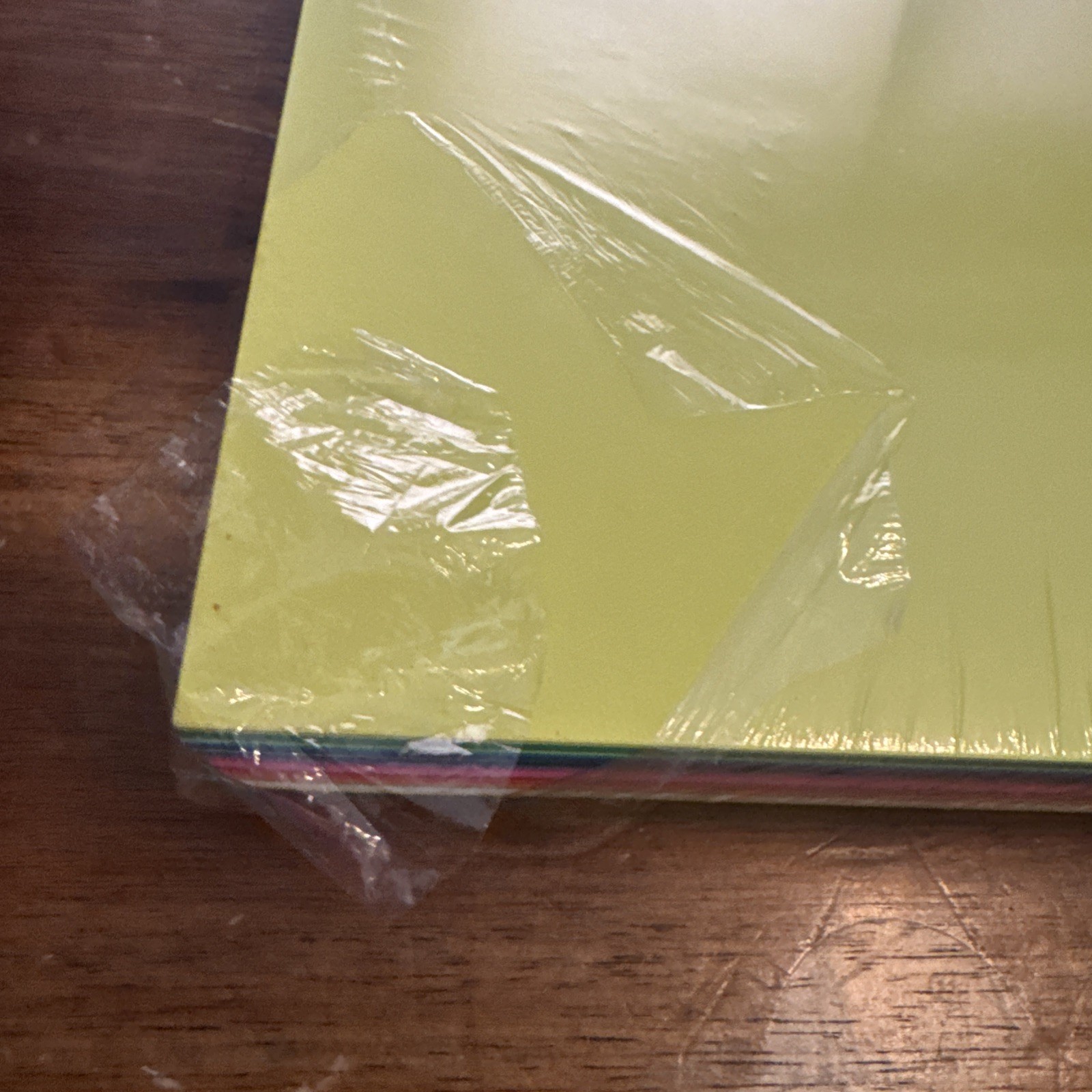 Astrobrights 91397 8.5″ x 11″ Color Paper – Assorted Spectrum Colors 200/PK New