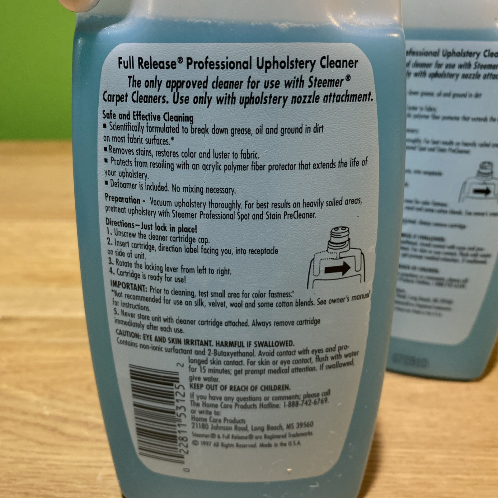 2 Bottles Full Realse Upholstery Cleaner for Steemer Carpet Cleaner VTG 1997