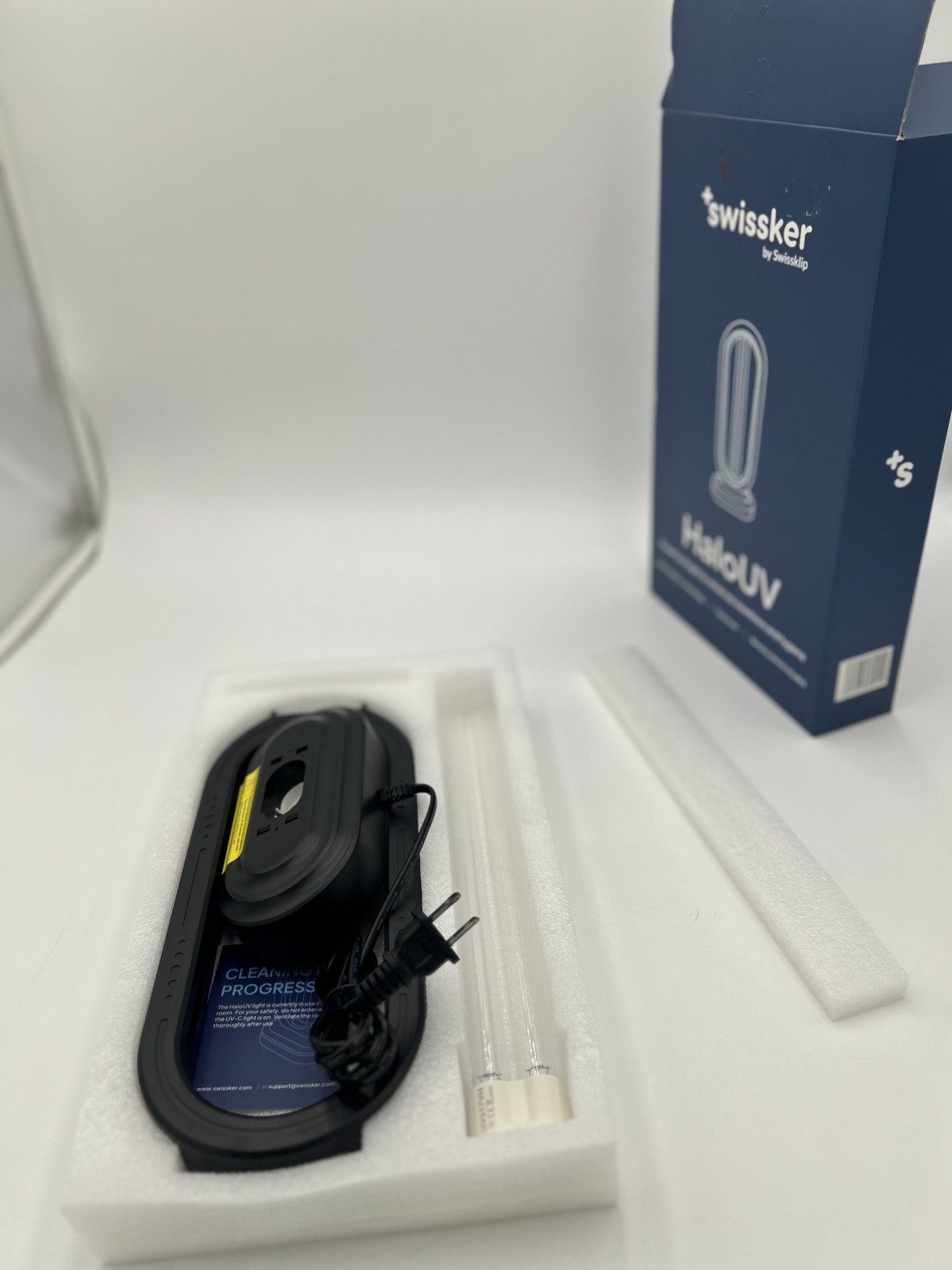 HaloUV Swissker by Swissklip Home Disinfection Device missing remote NewOpenBox