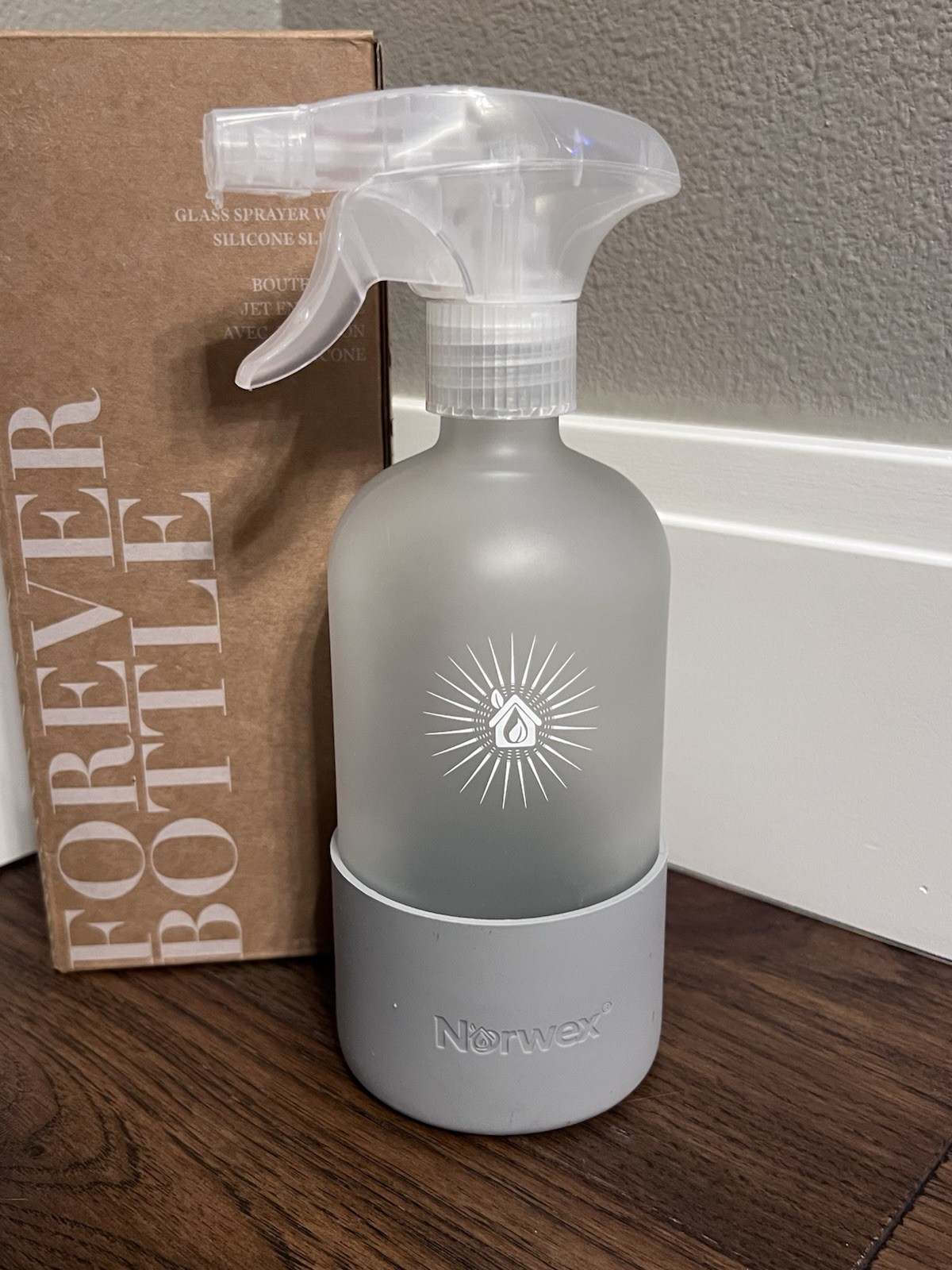 Norwex Forever Glass Spray Bottle 16 fl oz All-Purpose Grey Silicone Sleeve