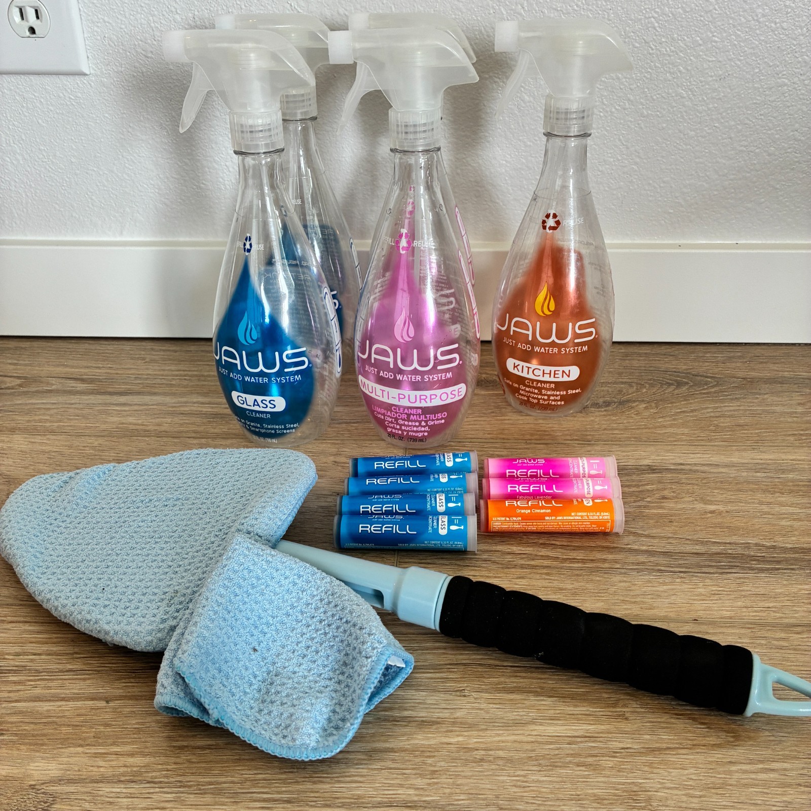 Jaws Cleaning System Lot of 15 Refillable Bottles Refill Pods Glass Max Scrubber