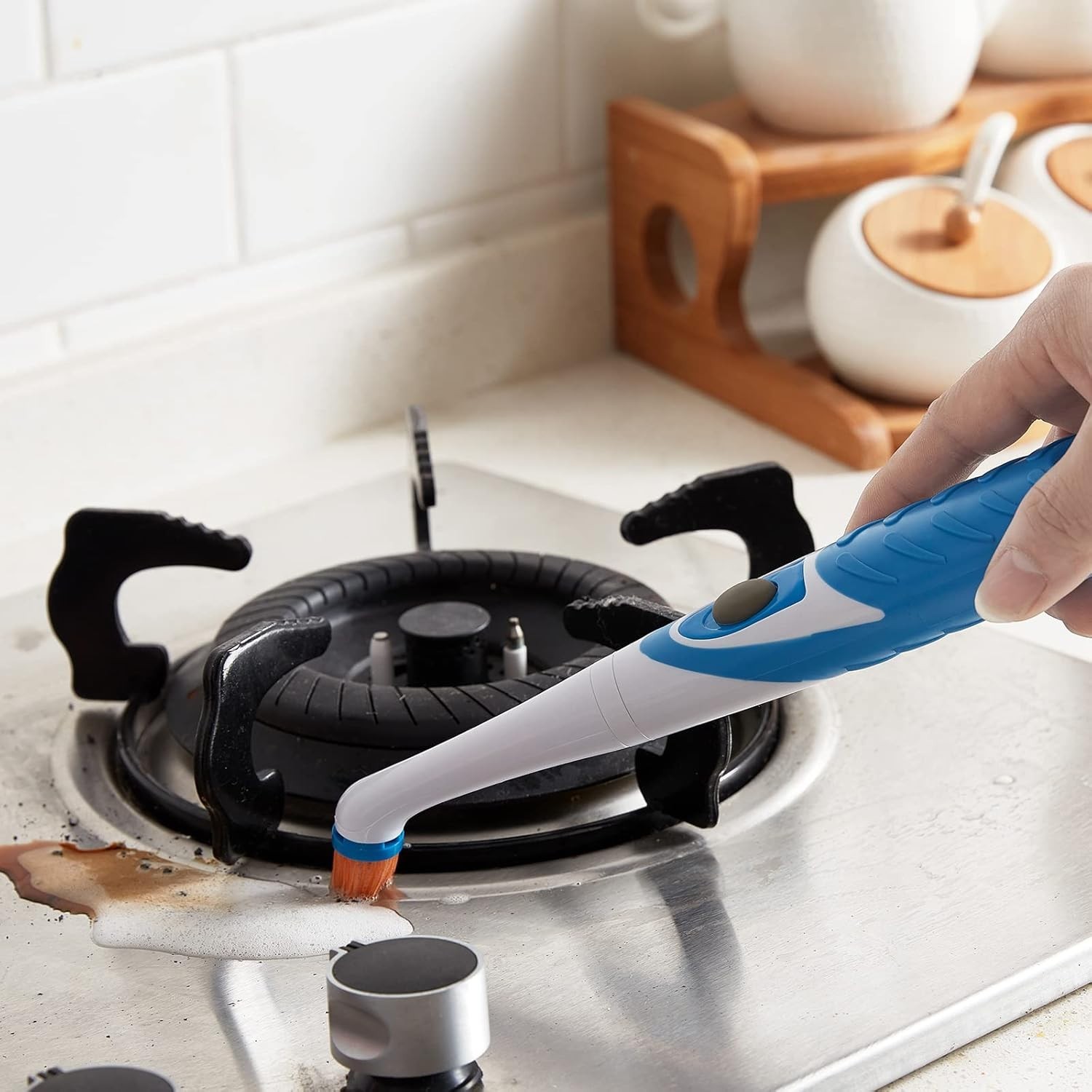Lightweight 4-in-1 Electric Cleaning Brush – Efficient Cleaning for Every Corner
