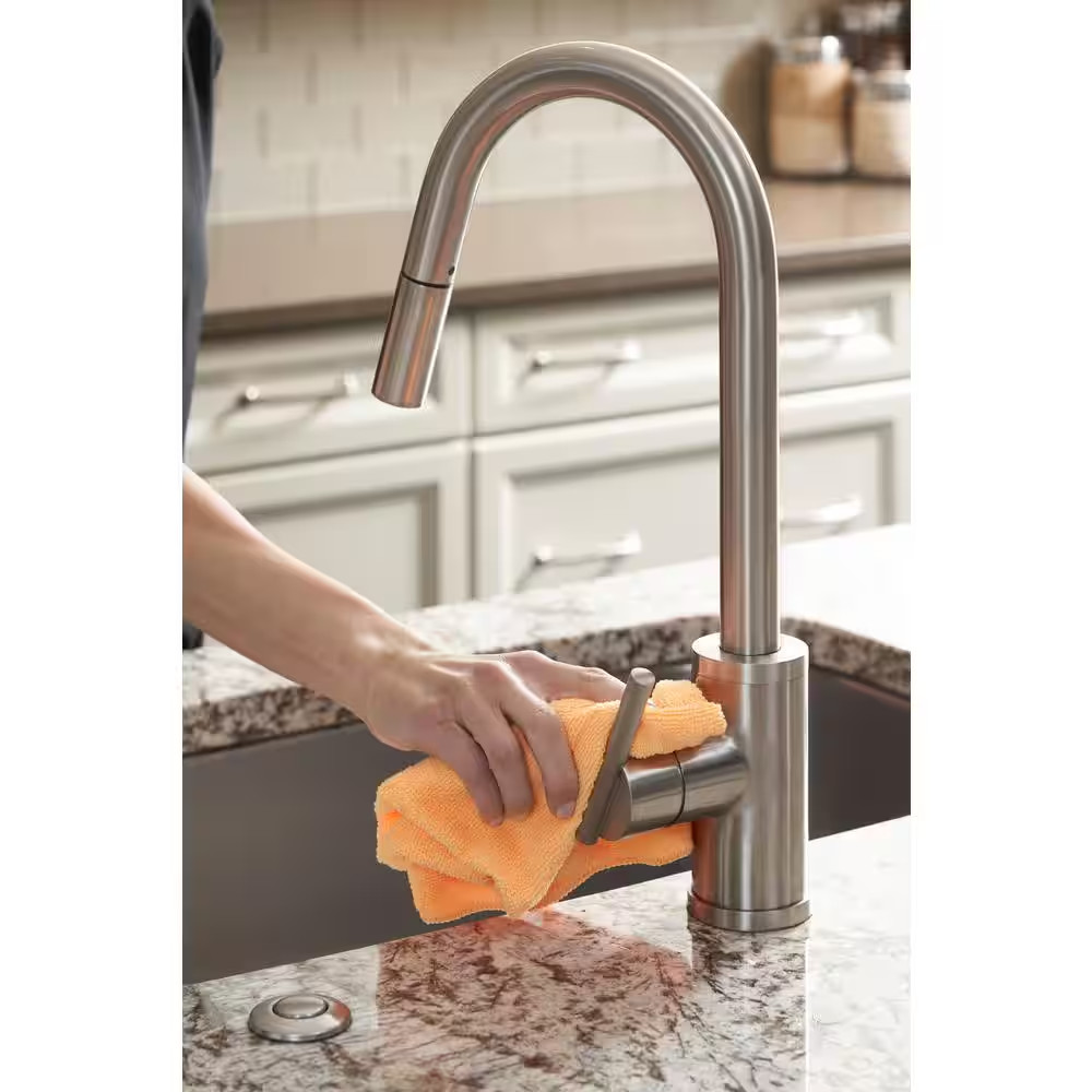 32 oz Spray Bottle Adjustable Nozzle 16×16 Microfiber Towel 25 Pack Combo