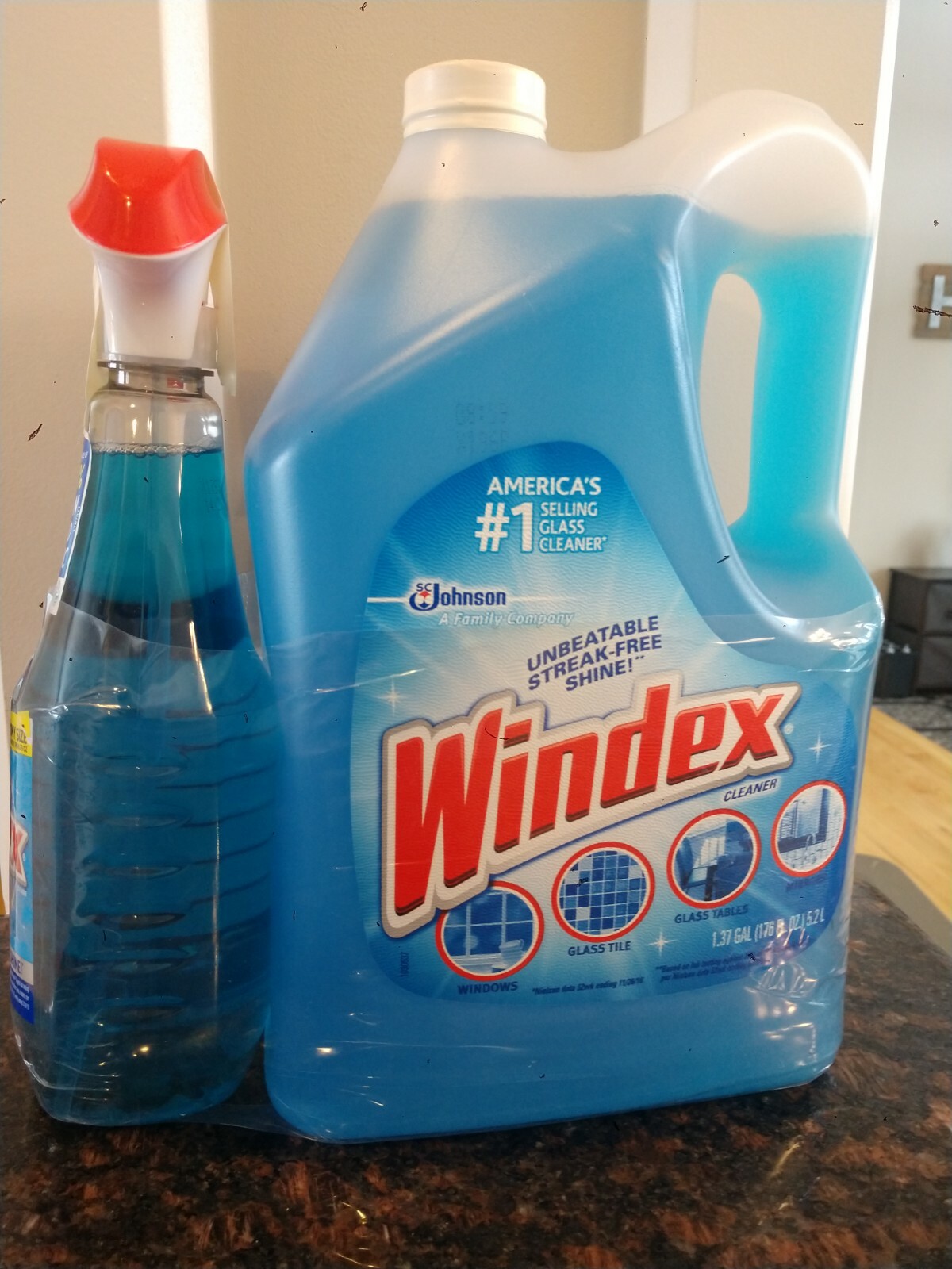 2 items: WINDEX Glass Cleaner 1.39 Gallons (5.2 L) + 32 oz cleaner With Sprink.