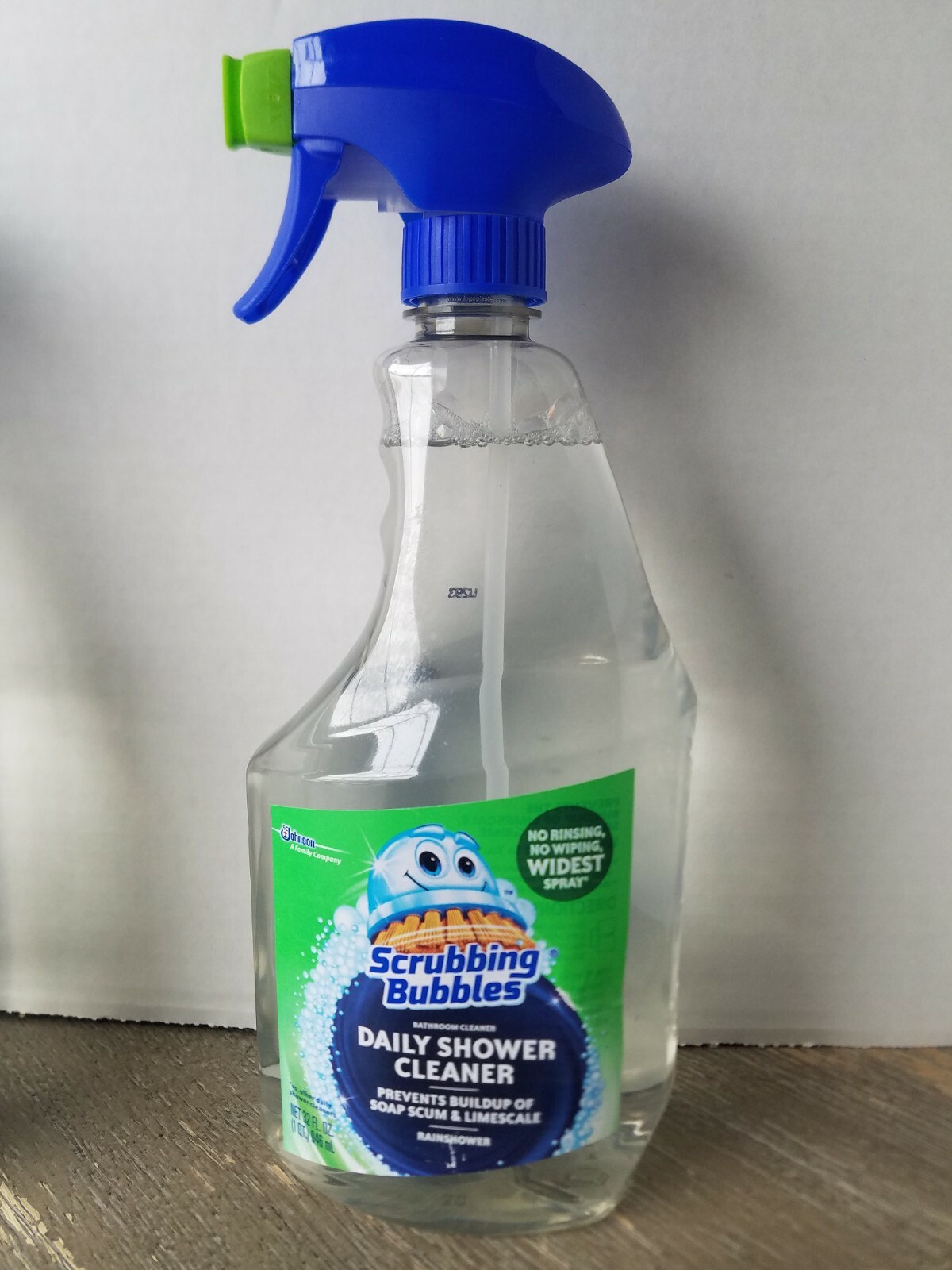 Lot of Two Scrubbing Bubbles Daily Shower Cleaner (32 FL. oz) *Brand New