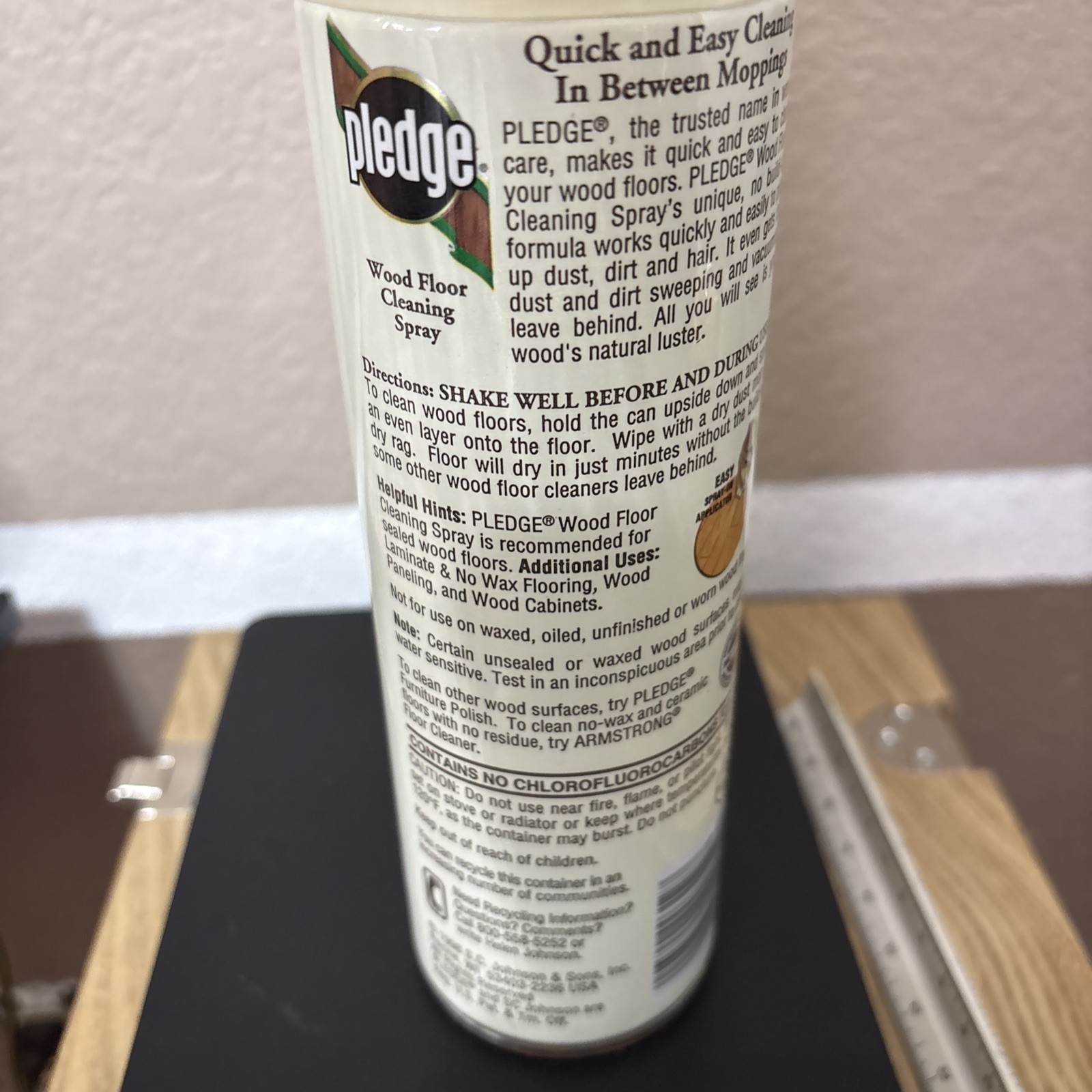 VINTAGE 1998 New Pledge Lemon 17 Oz. Wood Floor Cleaning Spray Discontinued Prop
