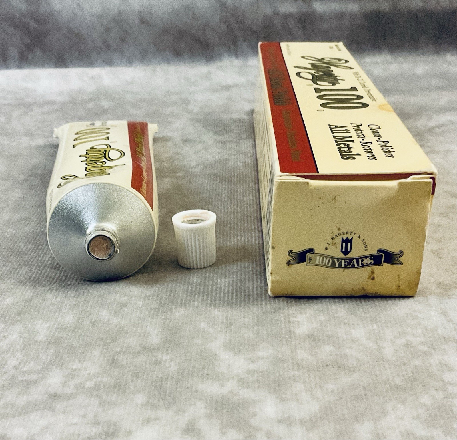 HAGERTY 100 ALL METAL POLISH W/ R-22 TARNISH PREVENTATIVE 4 OZ NEW OLD STOCK