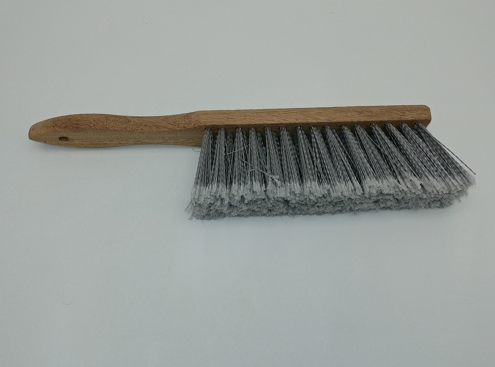 2x 7″ Bench Hand Brushes Shop Workshop Dust Car Home 14″ Overall Wood Handle