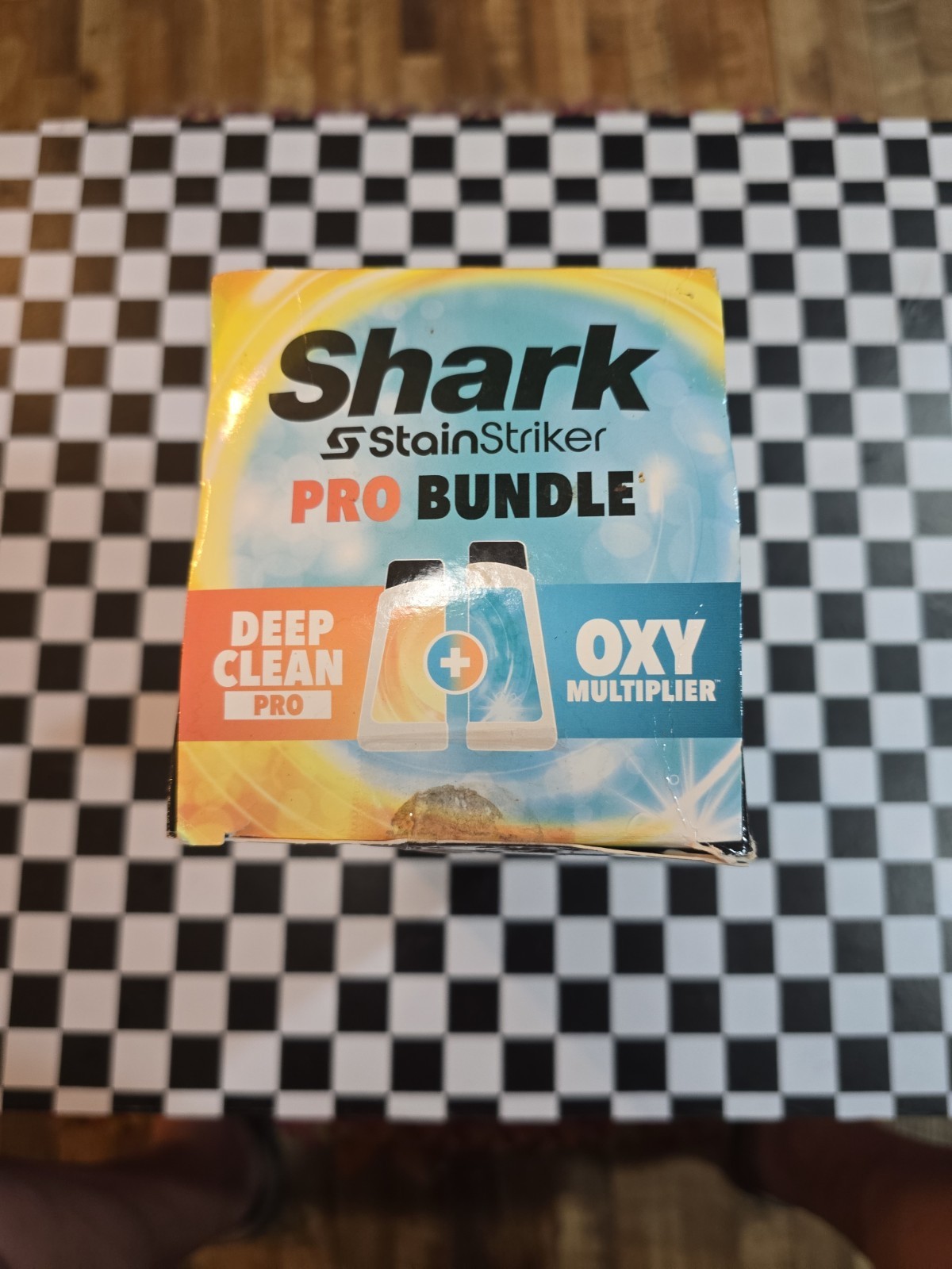 Shark StainStriker Pro Bundle 32oz OXY Multiplier + 16oz Deep Clean Pro NEW