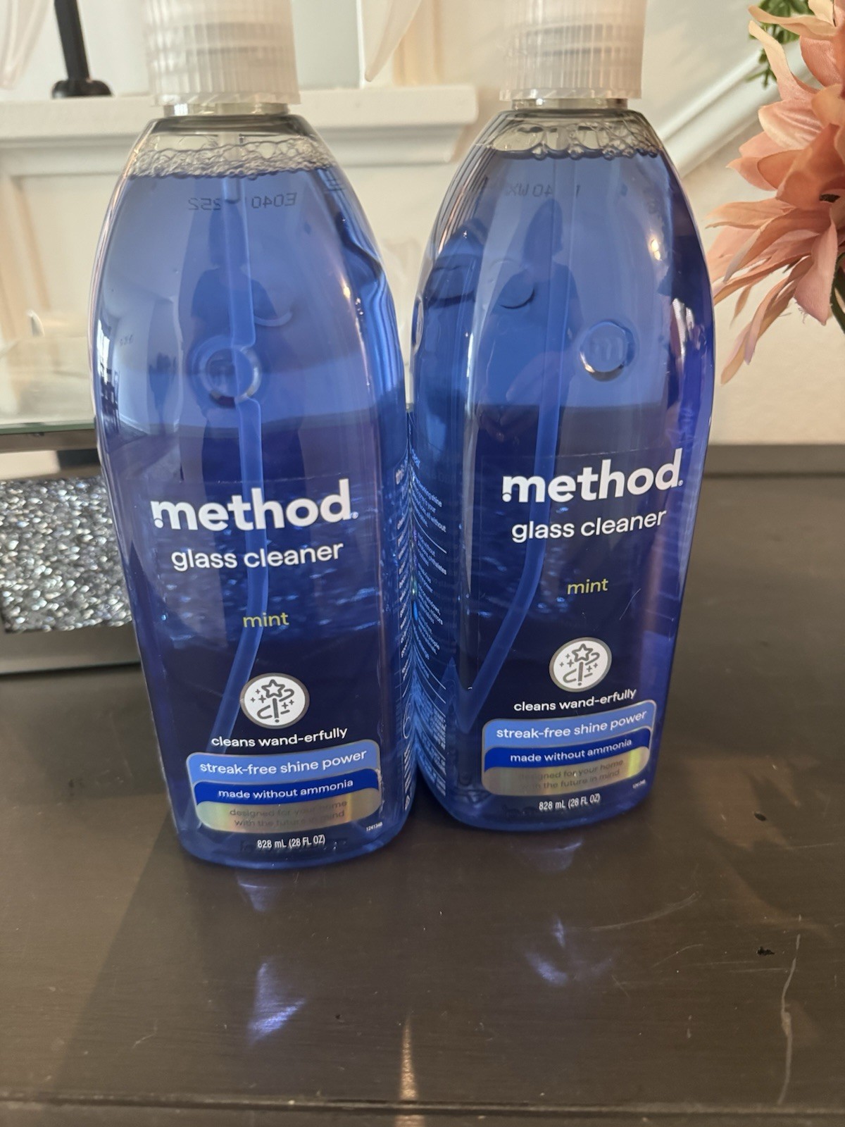 2 Method Glass Cleaner MINT Scent Trigger Spray Bottle Streak-Free Shine, 28 Oz