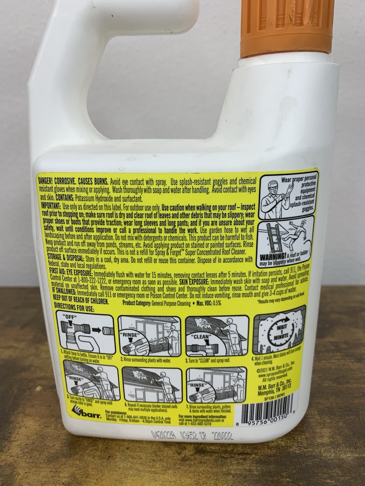 Spray & Forget Revolutionary Roof Cleaner 32 Oz Liquid – Hose-End Bottle