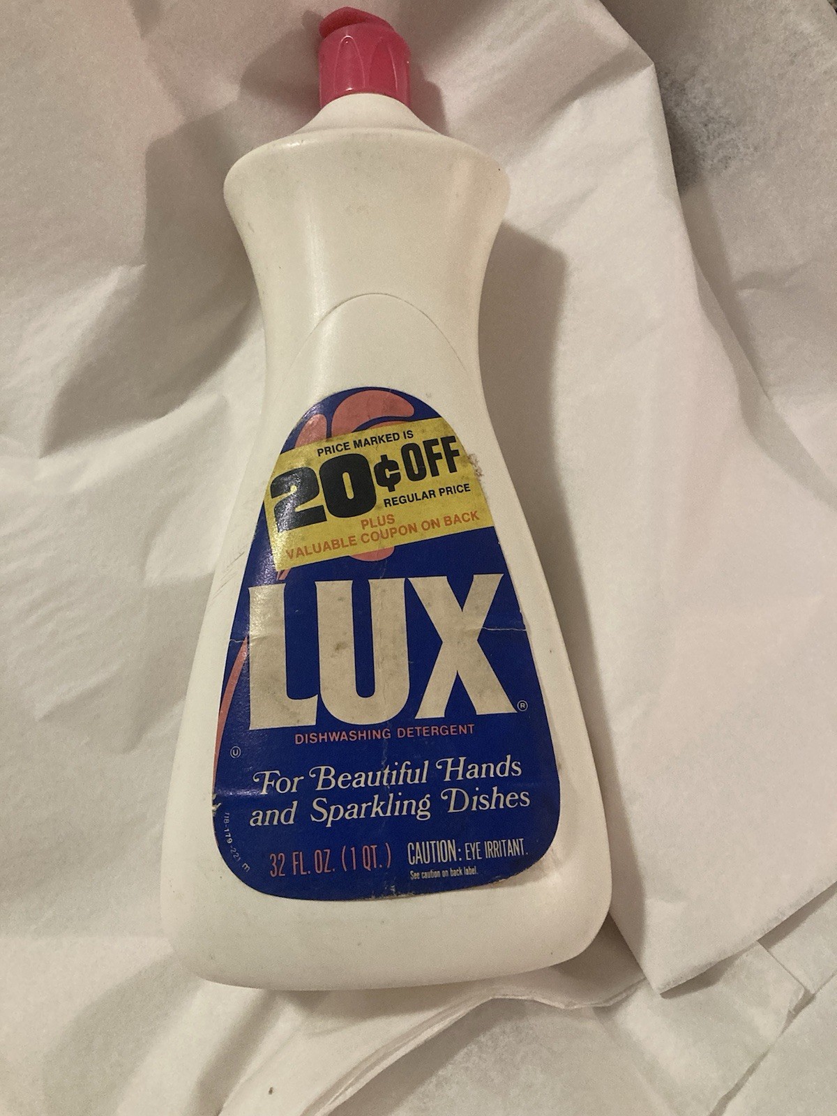 Vtg LUXUnused 1980’s Lever LUX Dishwashing Liquid Dish Detergent 32 Ounces Prop!