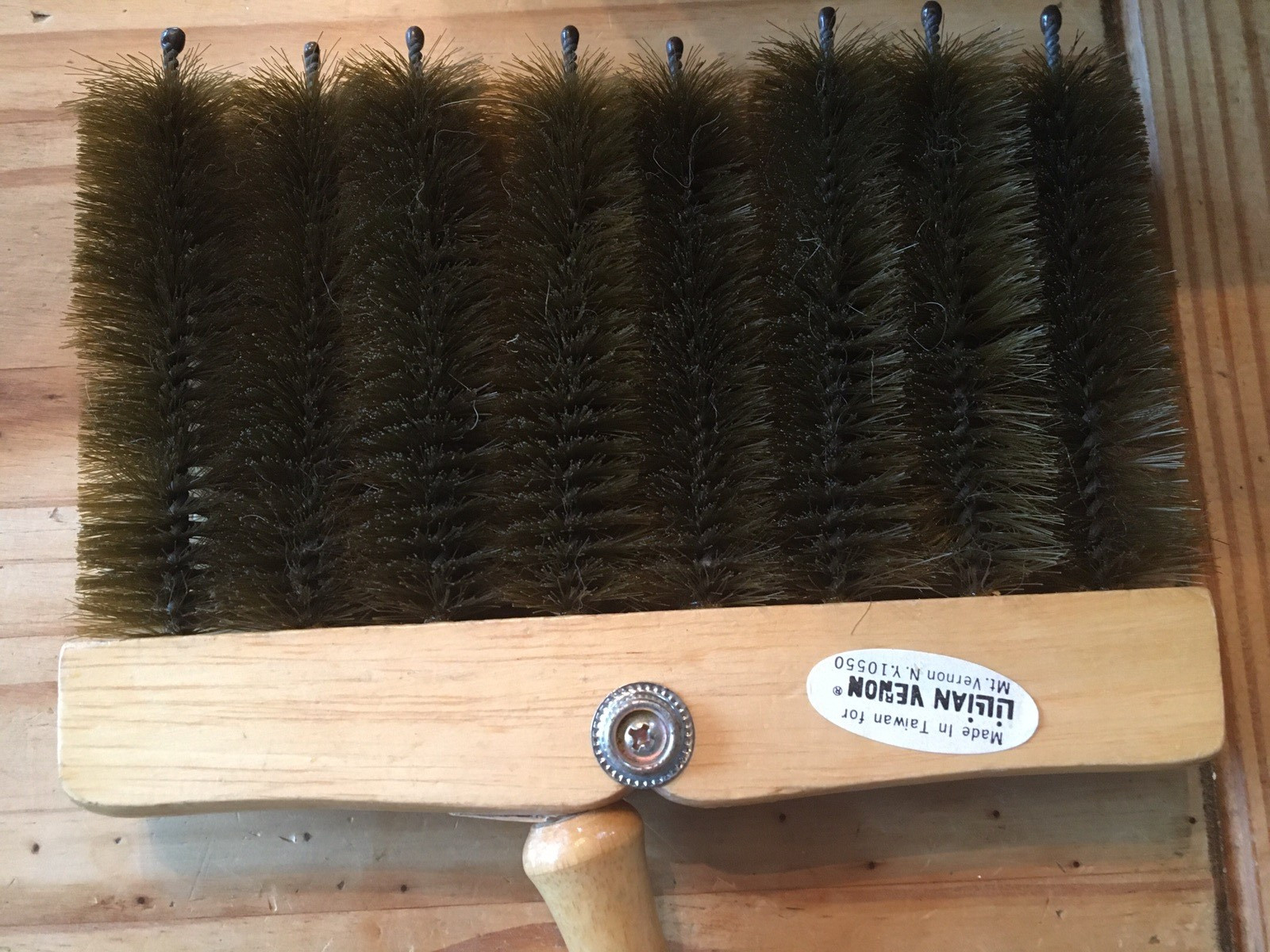 VINTAGE LILLIAN VERNON BLIND CLEANER WOODEN HANDLE PRE-OWNED GREAT CONDITION