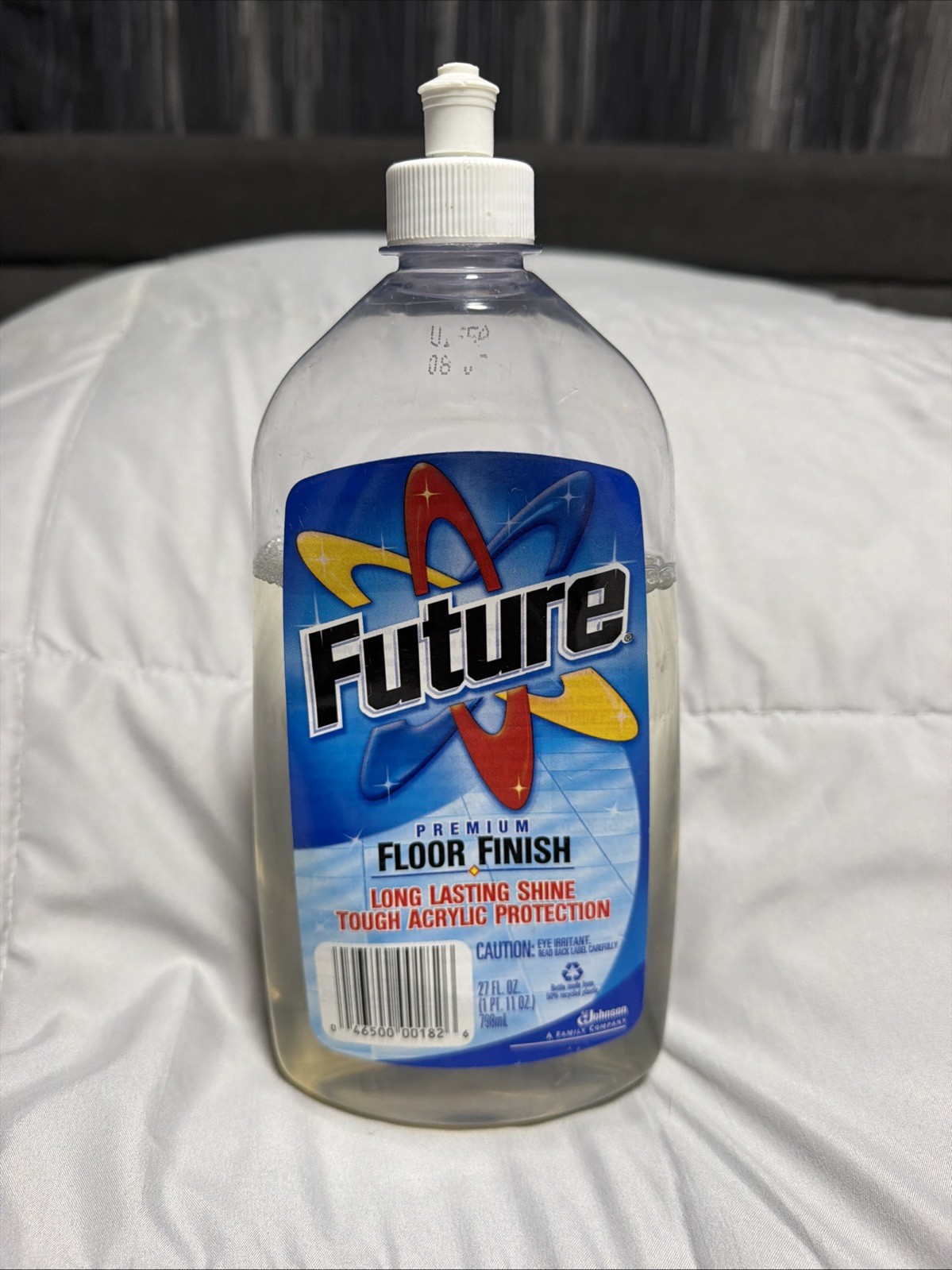 SC Johnson FUTURE Premium Floor Finish Long Lasting Shine 75% Full 2000