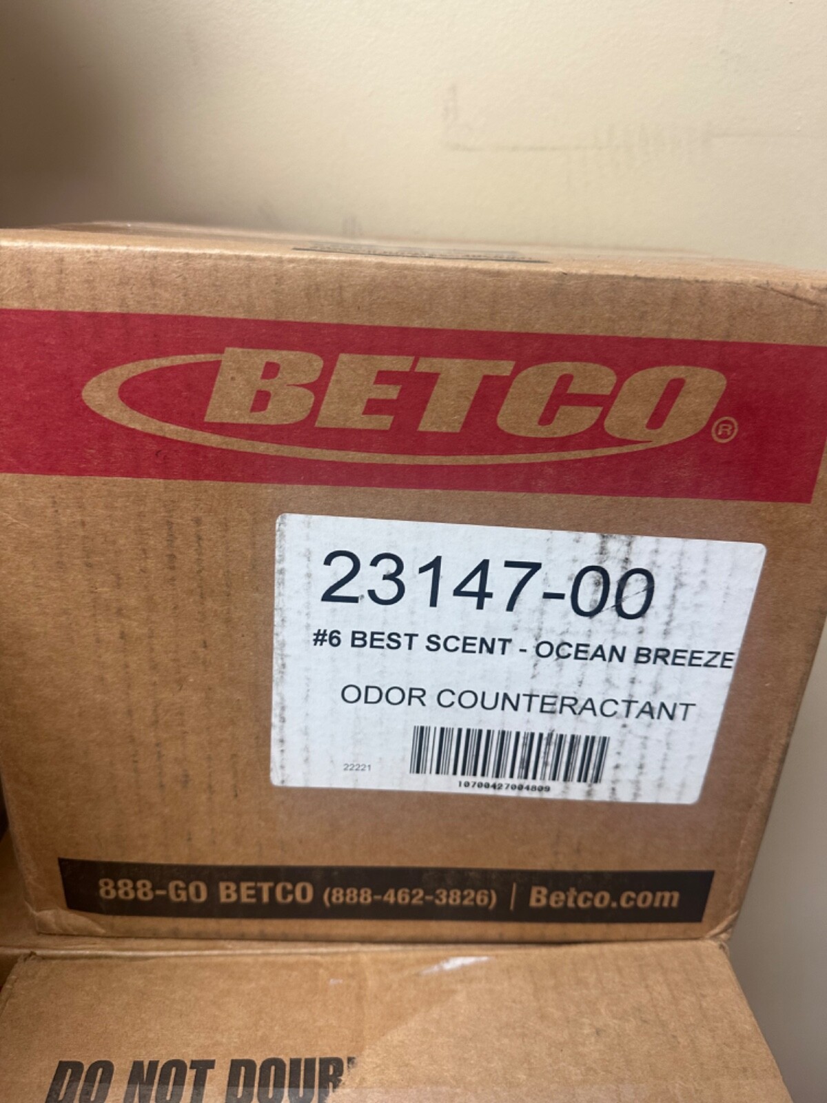 Betco BestScent Air Freshener Ocean Breeze Scent 67.6 Oz. 4/Carton 2314700