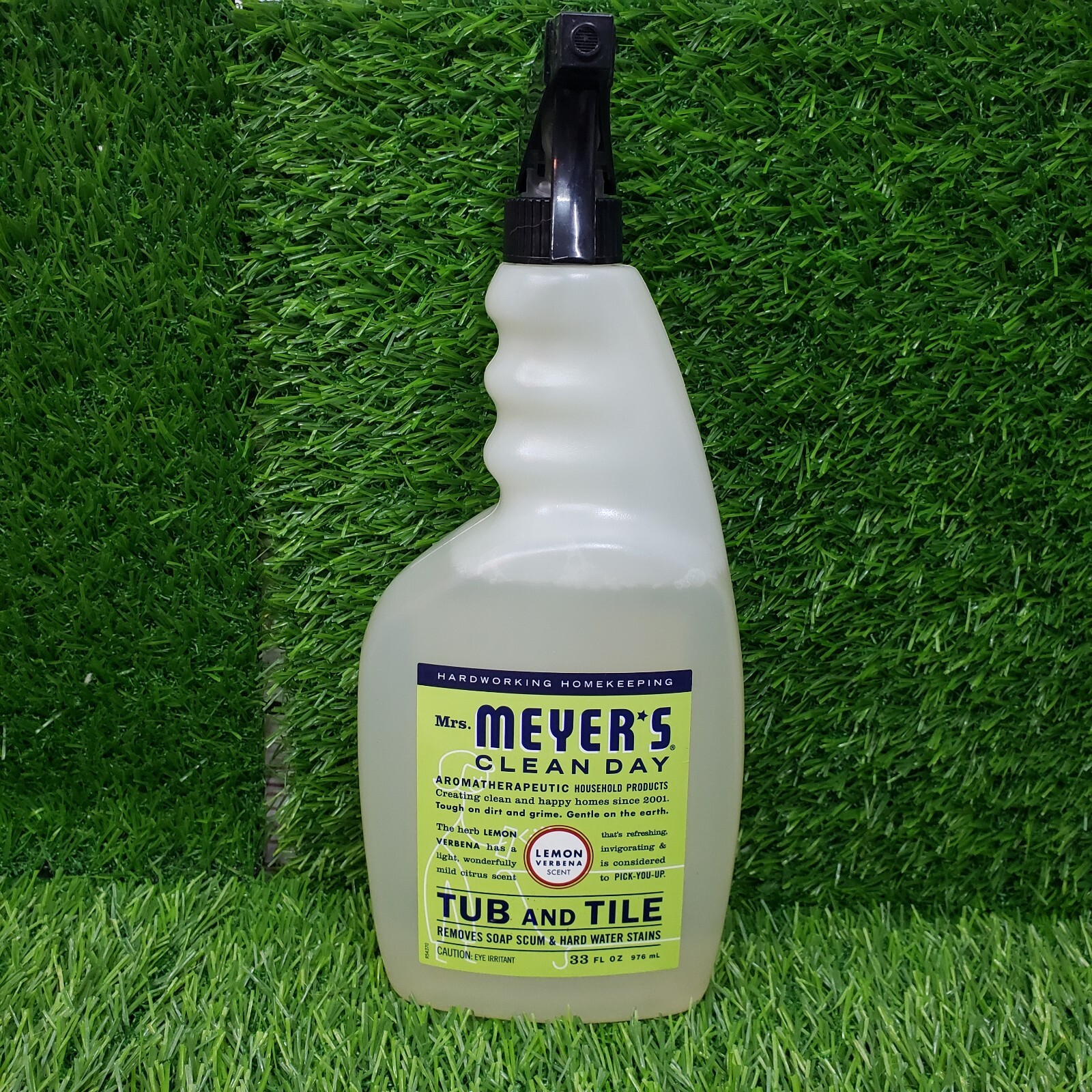 Mrs. Meyer’s Clean Day TUB and TILE Cleaner – LEMON VERBENA – 976ml/33 fl oz