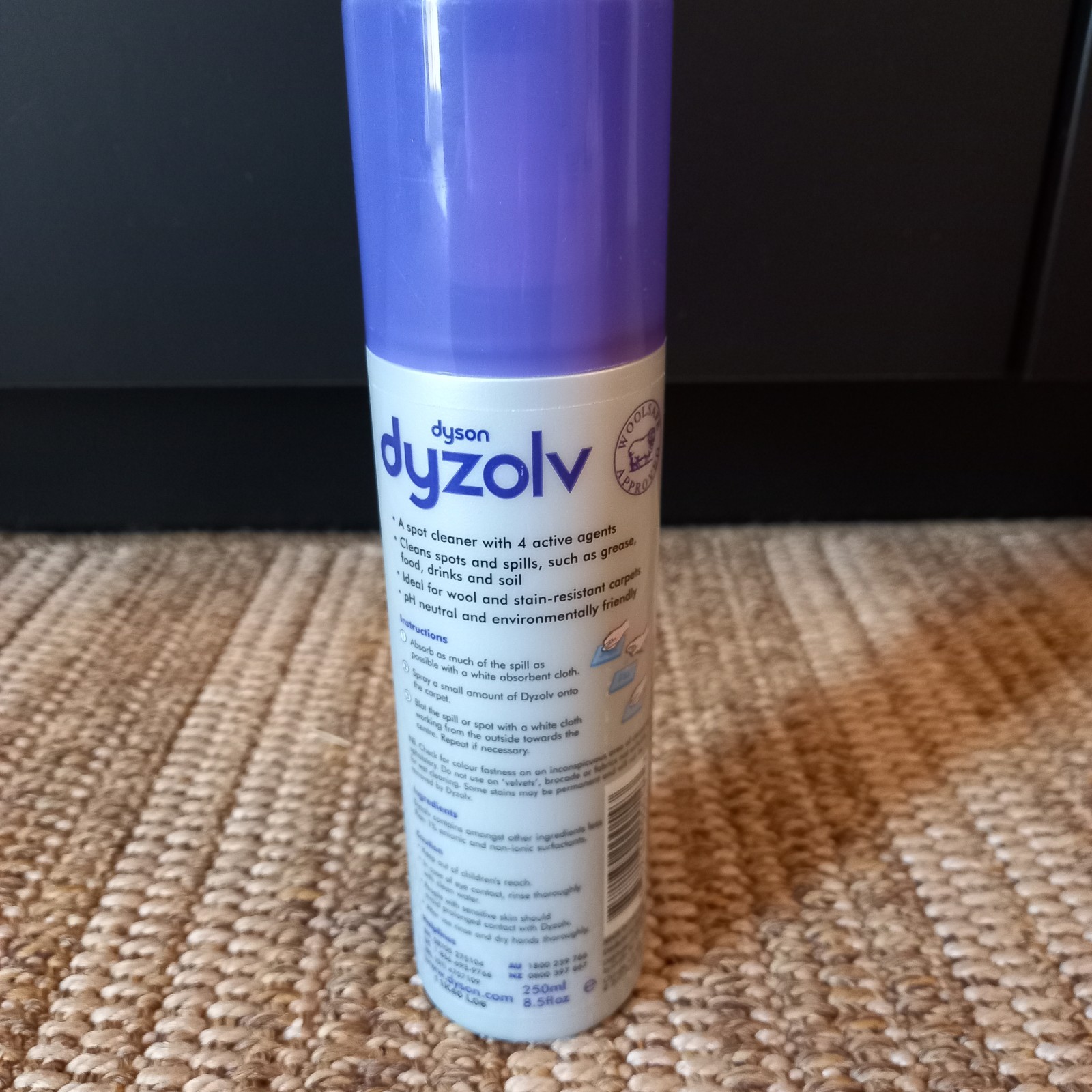 Dyson Dyzolv Spot Cleaner 8.5 fl oz Disolves Stains Disolver