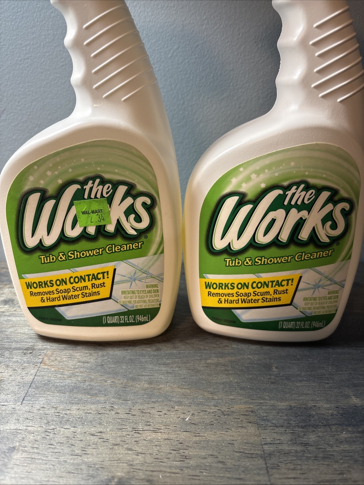 THE WORKS Tub Shower Cleaner Trigger Spray 32 oz Soap Scum Rust 1 Full, 1 Used