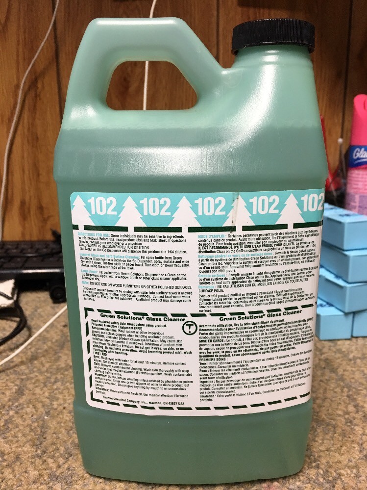 Spartan Clean on the Go Green Solutions 102 Glass Cleaner. 3512. 67.6oz