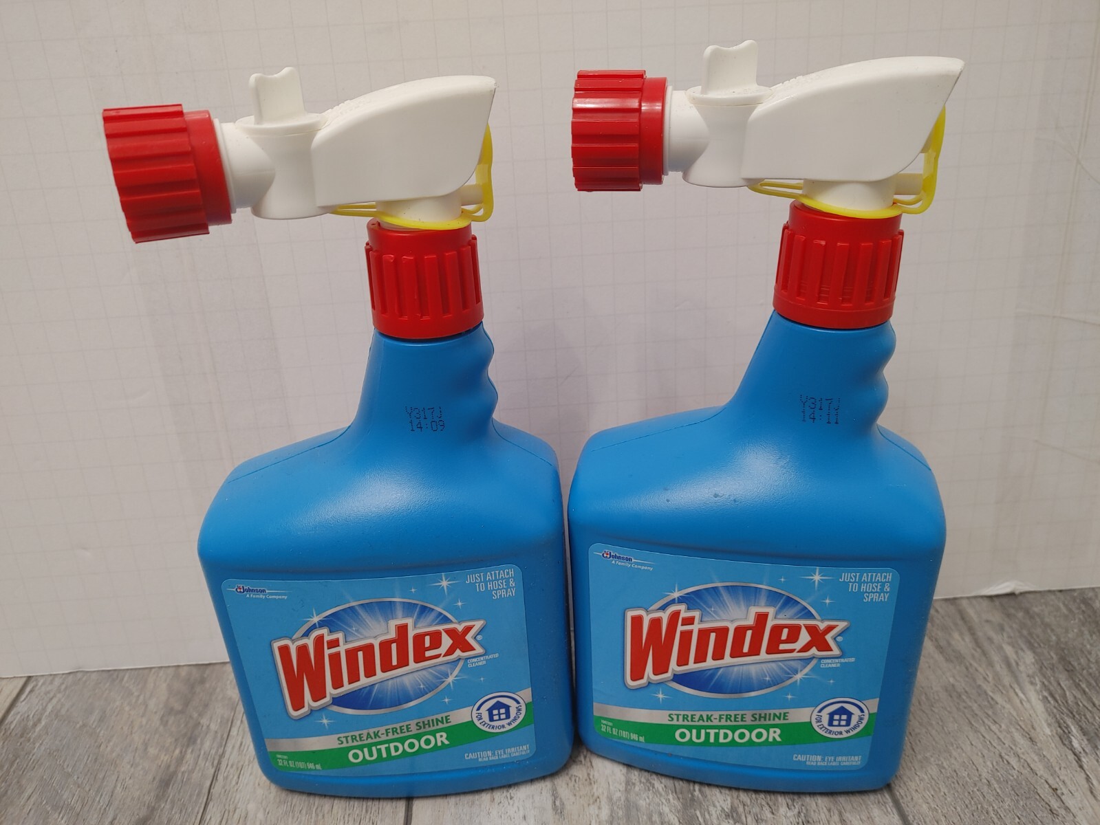 Windex Outdoor Glass and Patio Cleaner Spray Streak Attach To Hose, 32.oz (2pk)