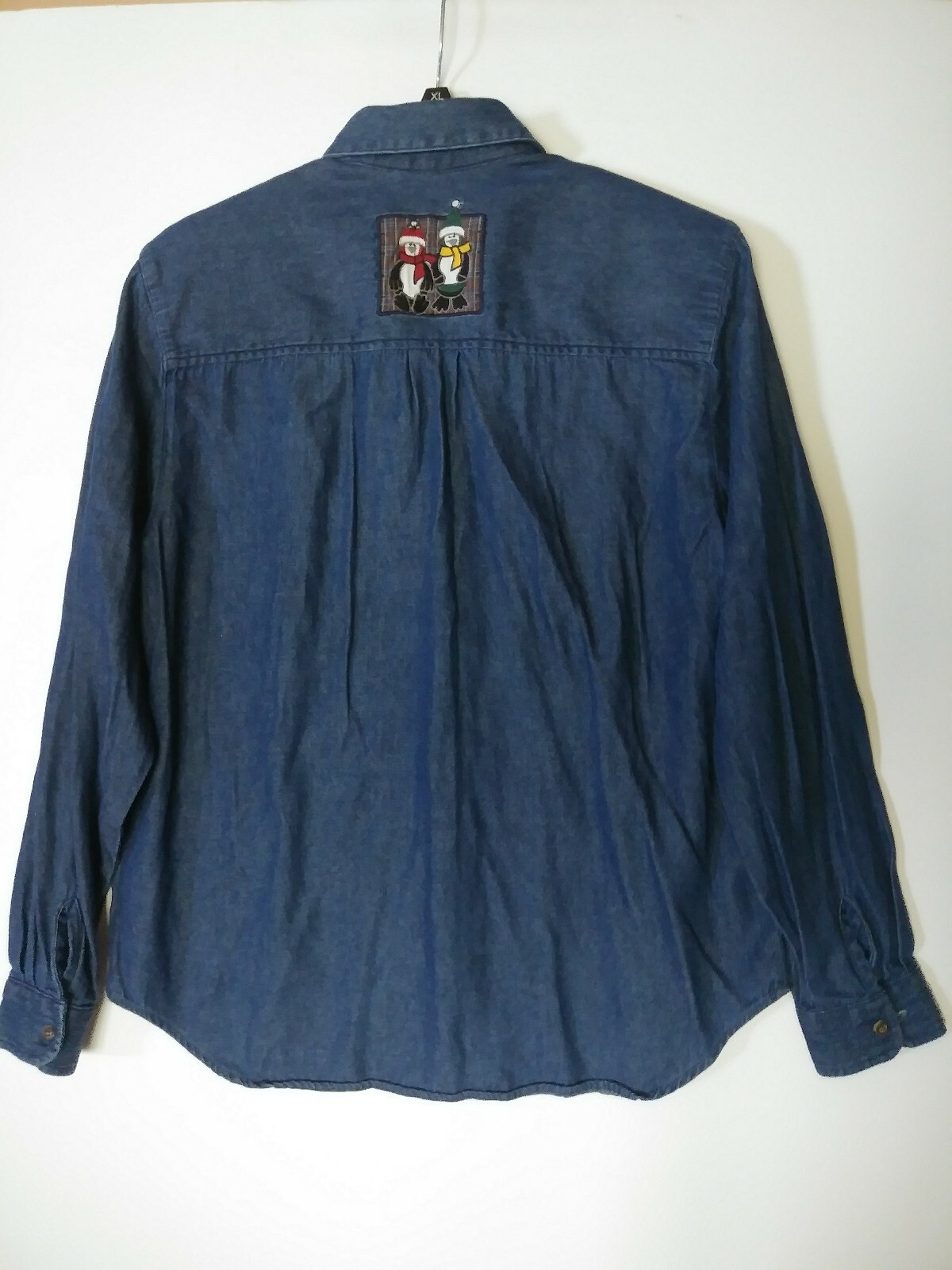 KAREN SCOTT BUTTON-DOWN DENIM SHIRT CHRISTMAS PATCHES APPLIQUE SIZE MEDIUM USED