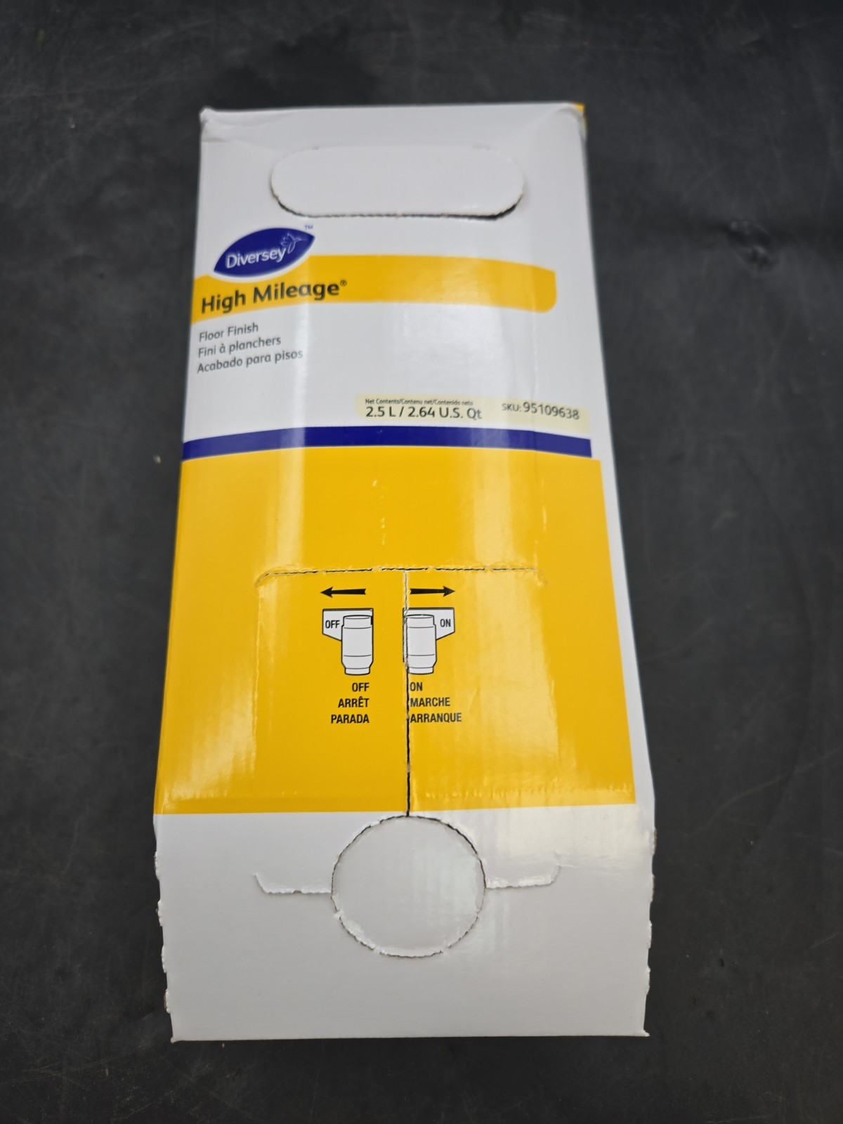Diversey High Mileage Floor Finish 2.5L/2.64 US QT 95109638 QTY 2