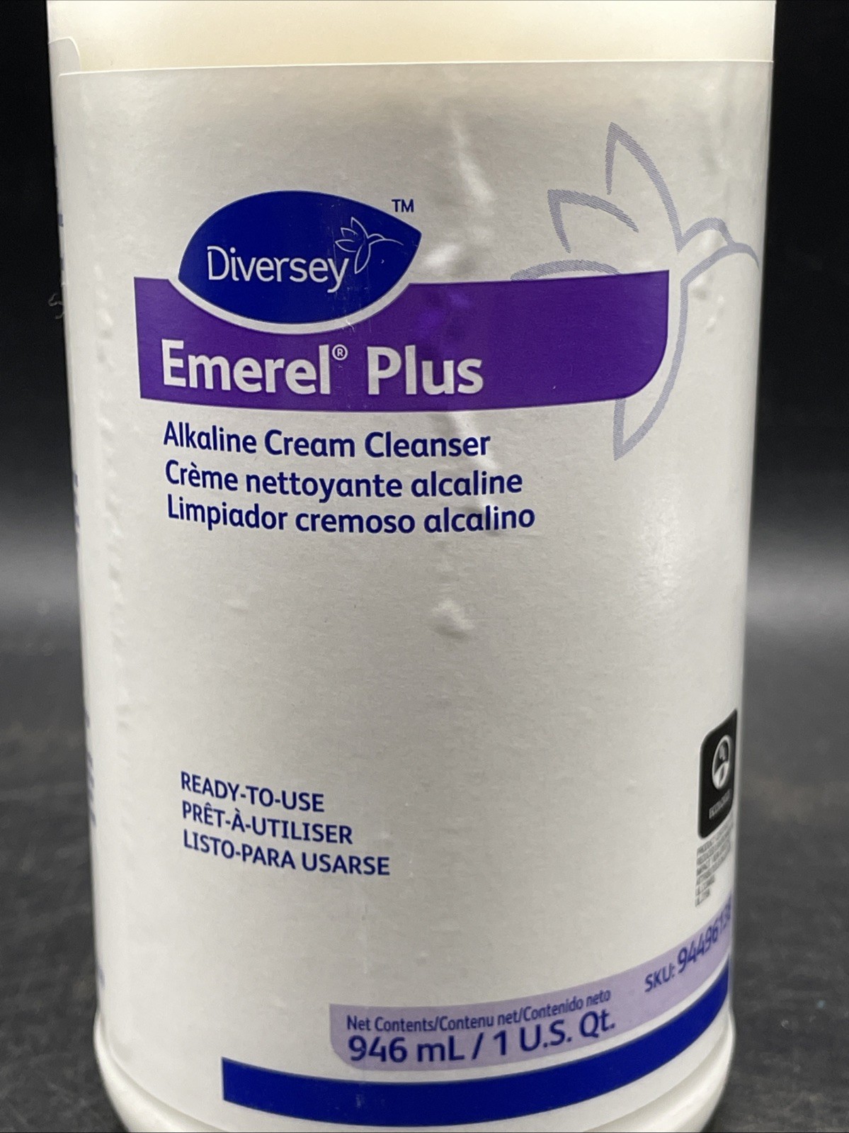 Pack Of 6 Diversey 94995295 Emerel Multi-Surface Creme Cleanser Fresh Scent