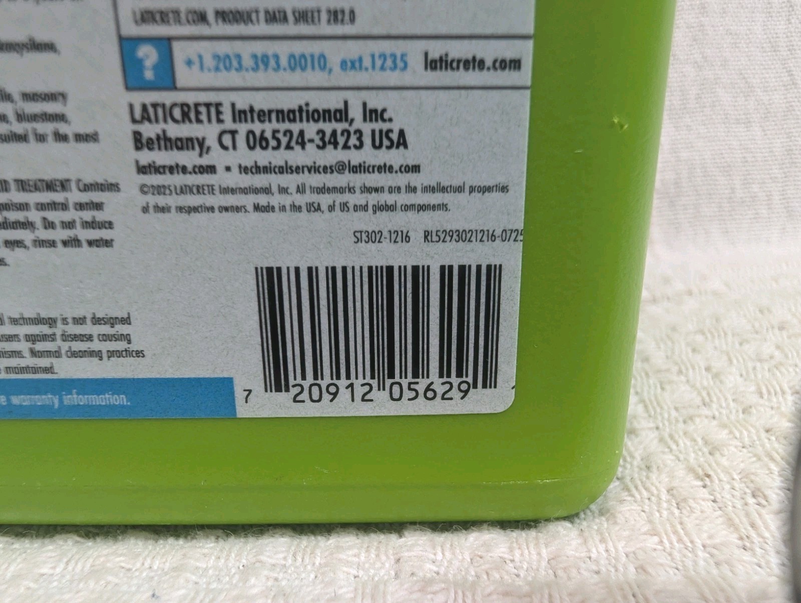 Laticrete Stonetech Bulletproof Sealer – Stone Counter 16 Oz / 1 Pint Sealed