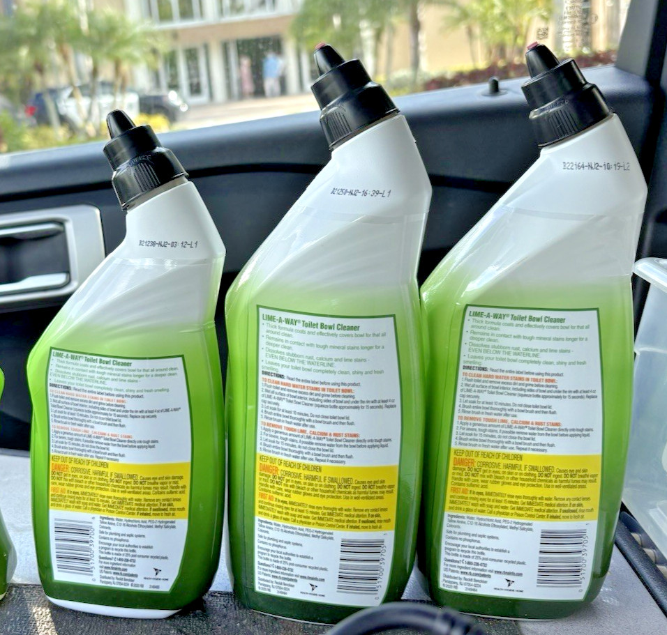 3 LIME AWAY TOILET BOWL CLEANER THICK GEL FORMULA (2 24oz + 1 18 OZ BOTTLES)