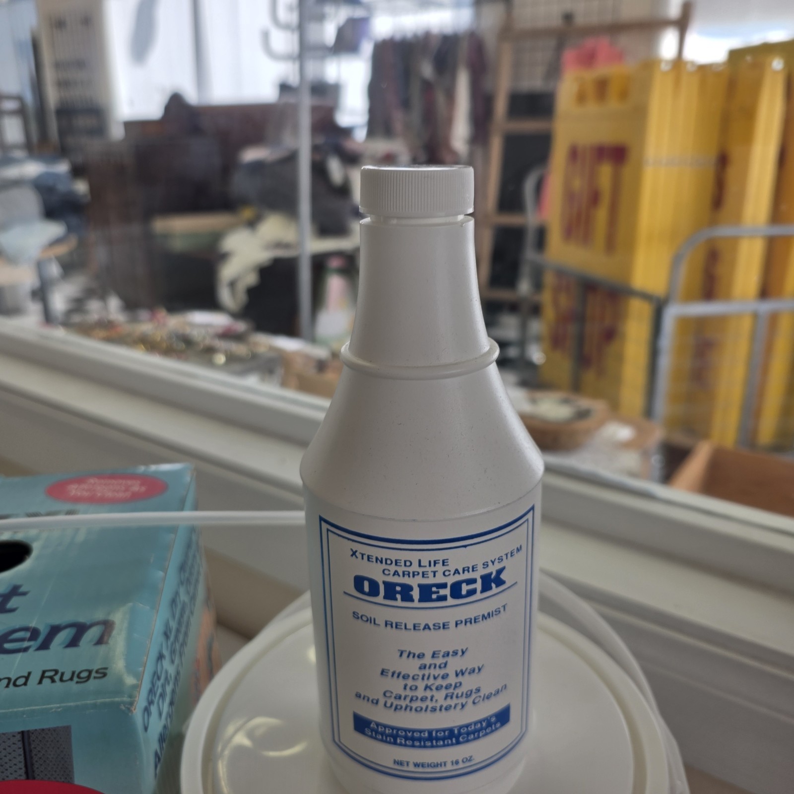 Oreck Dry Carpet Shampoo Cleaning System Pre-Spray, Powder, Brush New In Box