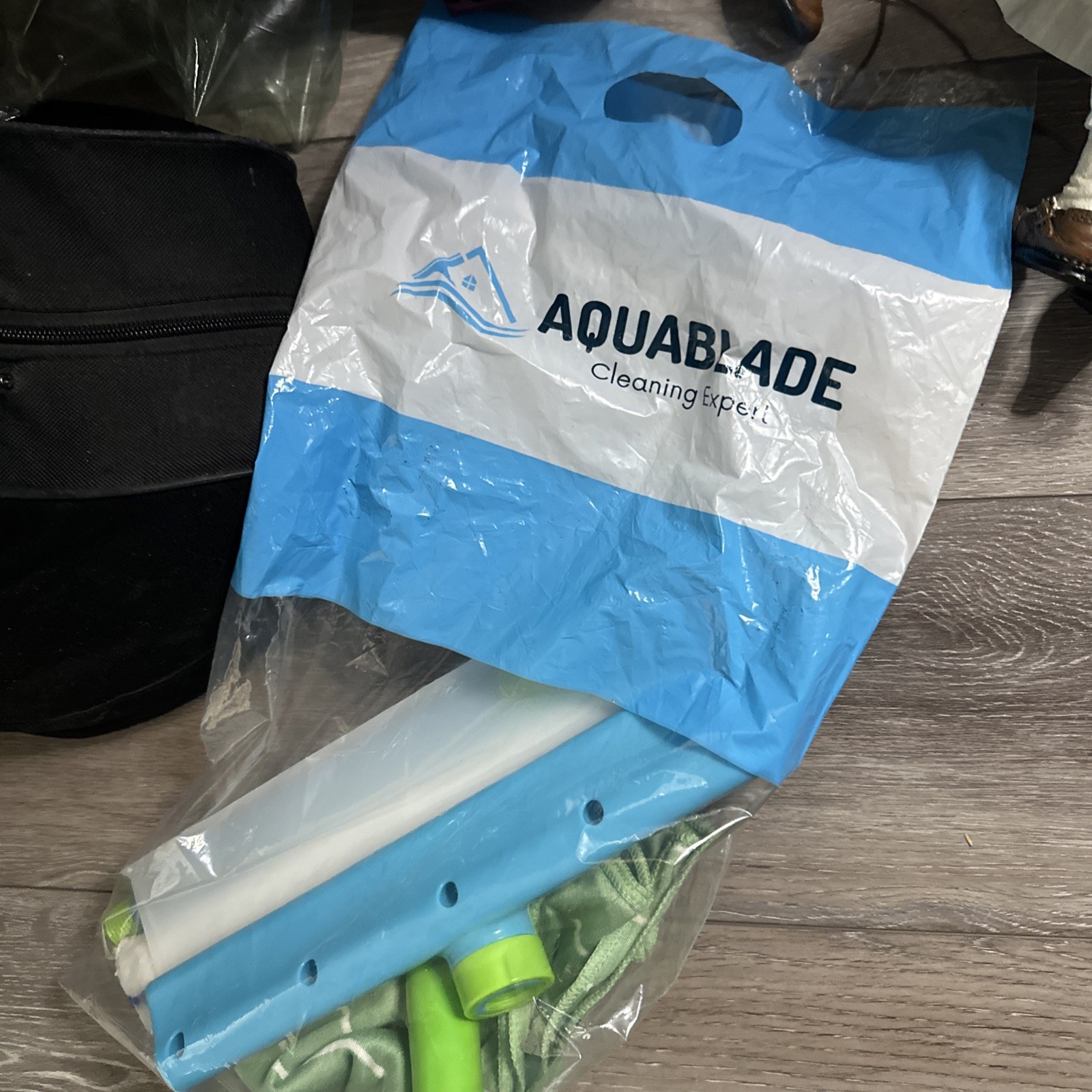 Aquablade Window Cleaning Kit, Aquablade Window Squeegee Recyclable Silicone NEW