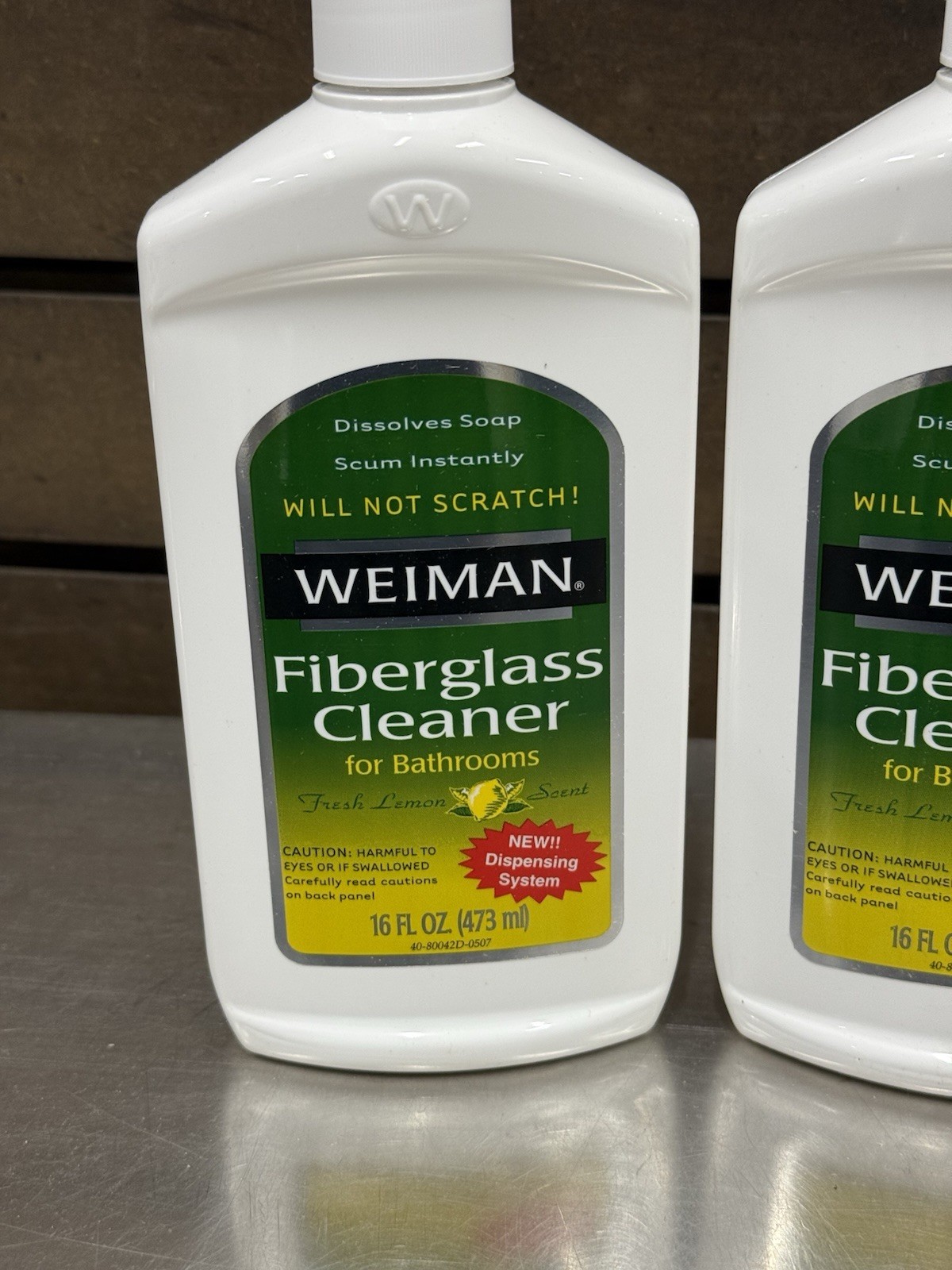 Lot of 2 – Weiman Fiberglass Cleaner for Bathrooms – 16 fl oz. Lemon Scent