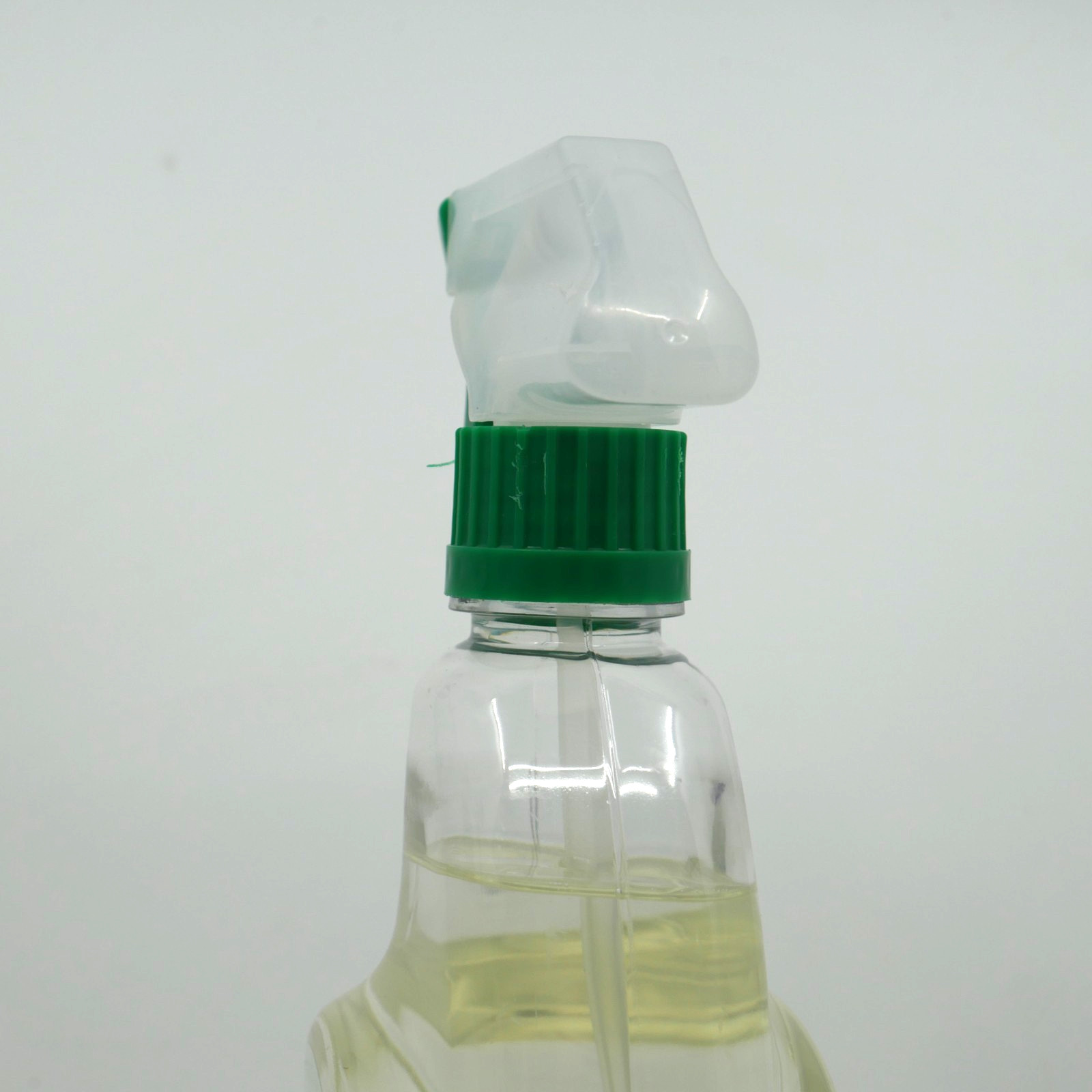 The Works Tub & Shower Cleaner Spray 32 oz 1 Bottle