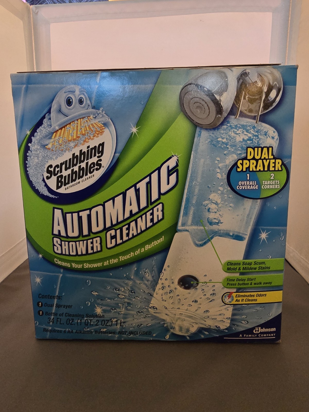 Scrubbing Bubbles NEW Automatic Shower Cleaner And 3 Bottles Of Cleaner. Read!