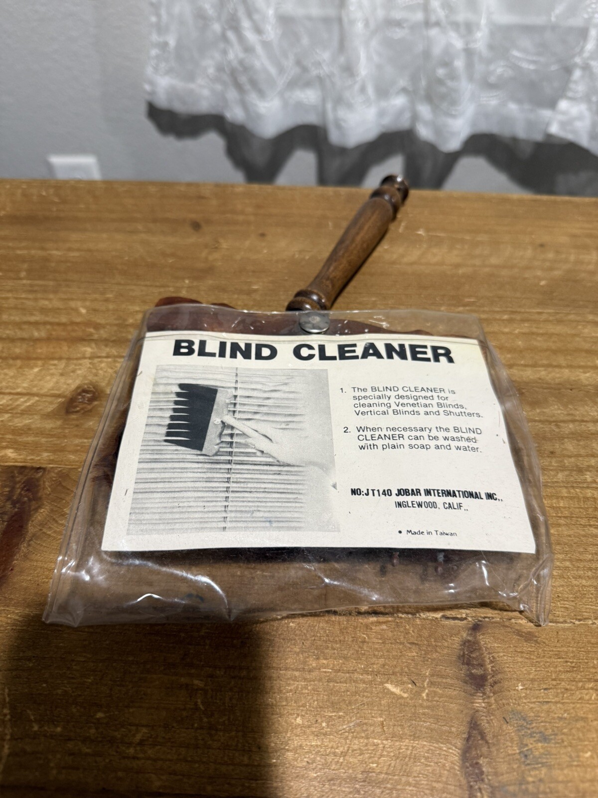 Vintage Blind Cleaner Jobar International Inc Wood Handle Made in Taiwan #JT140