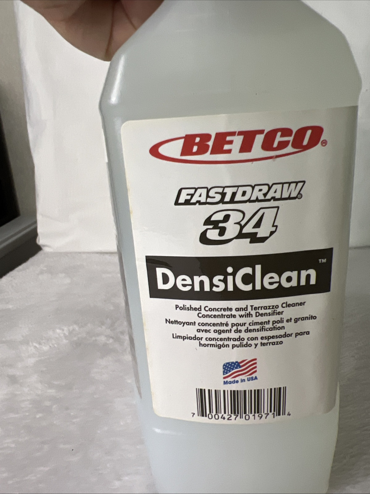 New Betco Densiclean 67.6oz Polished Concrete Terrazzo Cleaner 2L