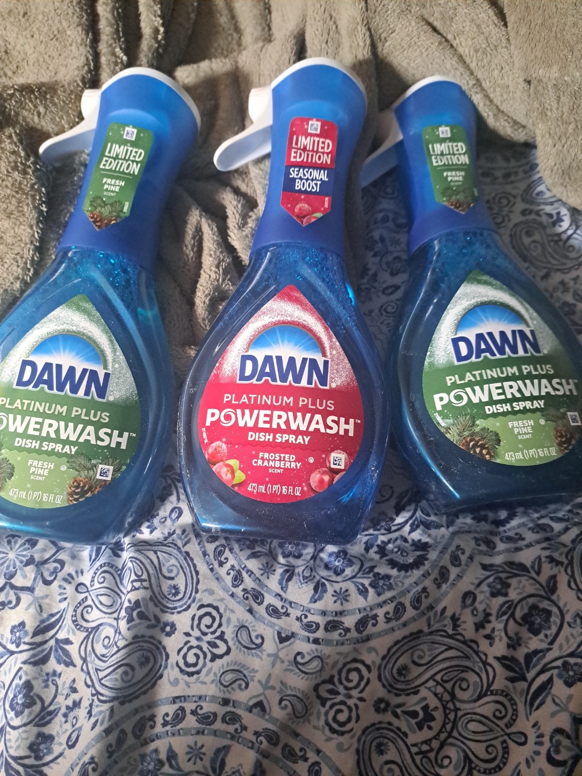 3 Dawn Platinum Plus Powerwash Dish Spray, Dish Soap Christmas Edition 16oz