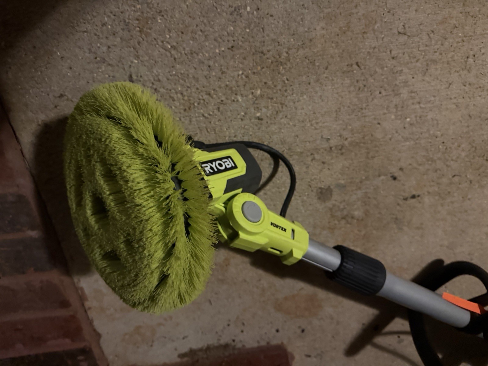 Ryobi One+ 18V Soap Dispensing Telescoping Scrubber