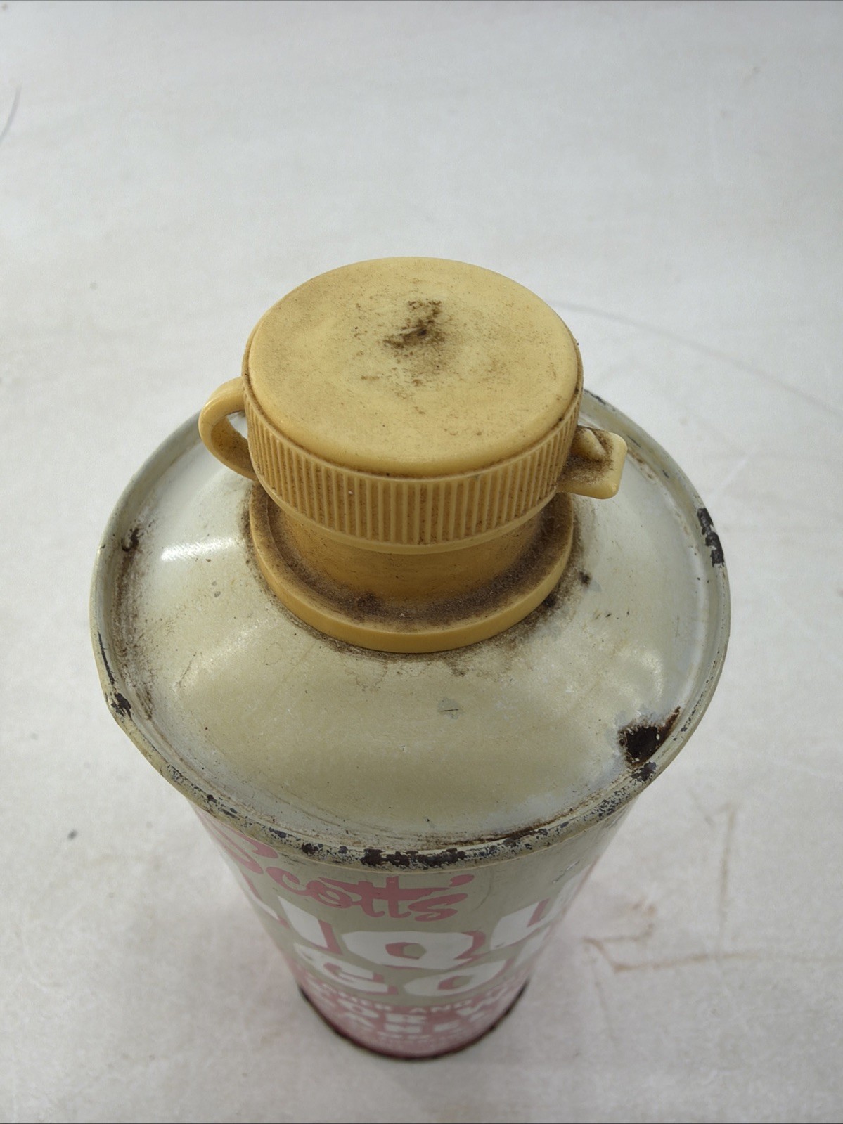 Scott’s Liquid Gold Wood Cleaner Pourable Top Non Aerosol 30% full Vintage
