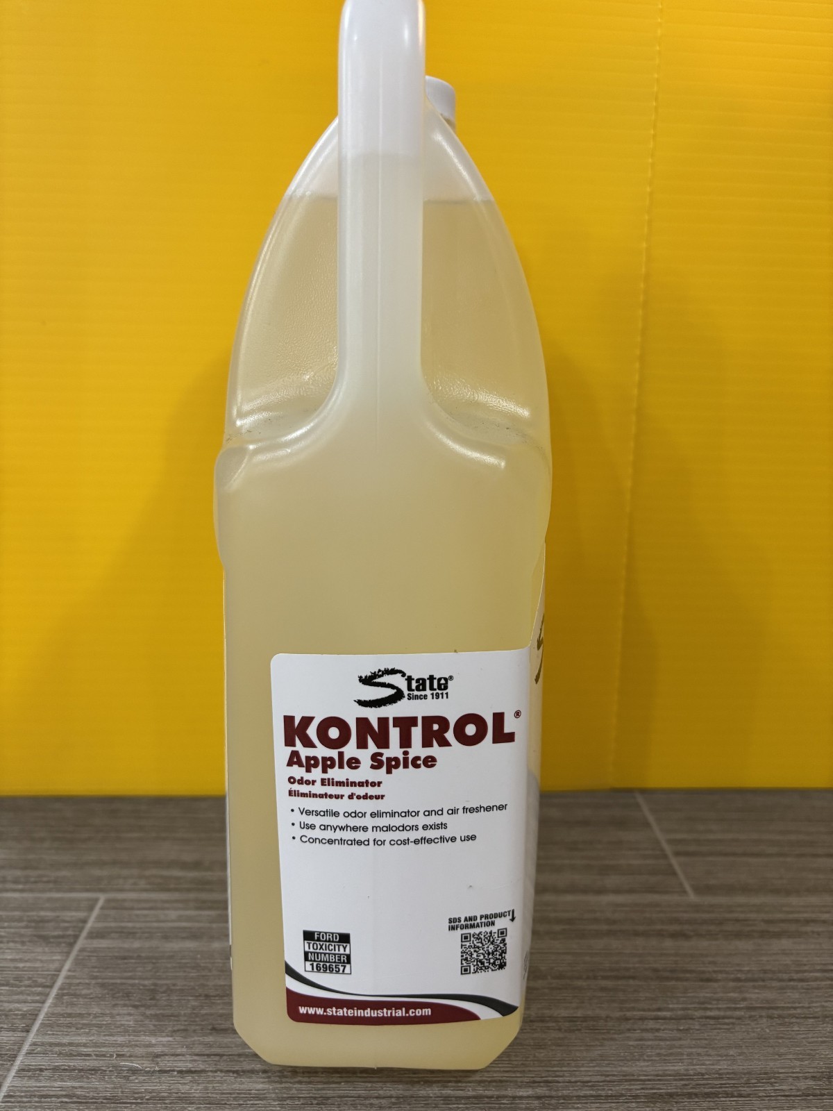 State Kontrol Apple Spice Odor Eliminator Deodorizer Concentrate 3 Liters
