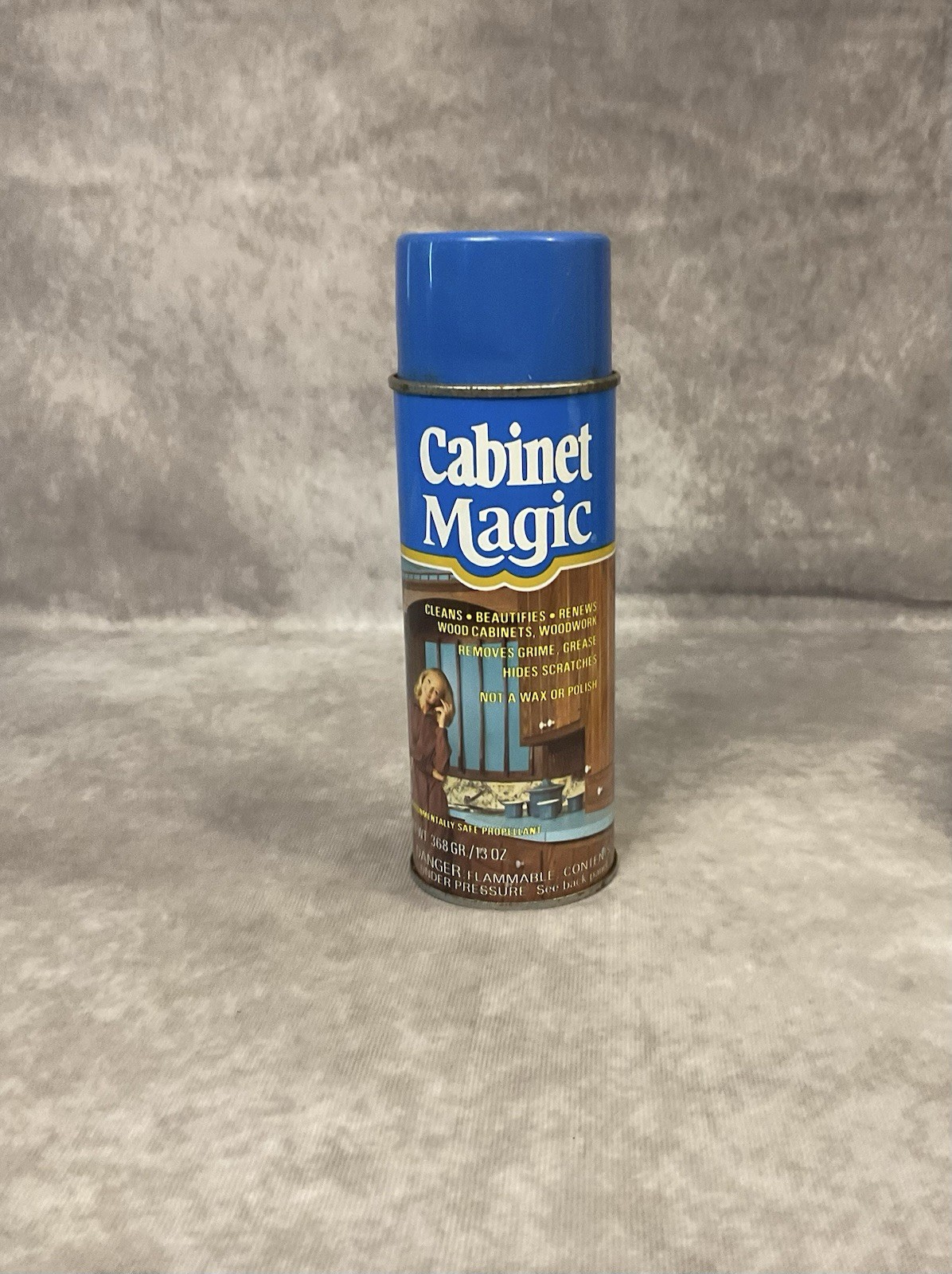 CABINET MAGIC CLEANS BEAUTIFIES RENEWS WOOD SURFACES 13 OZ